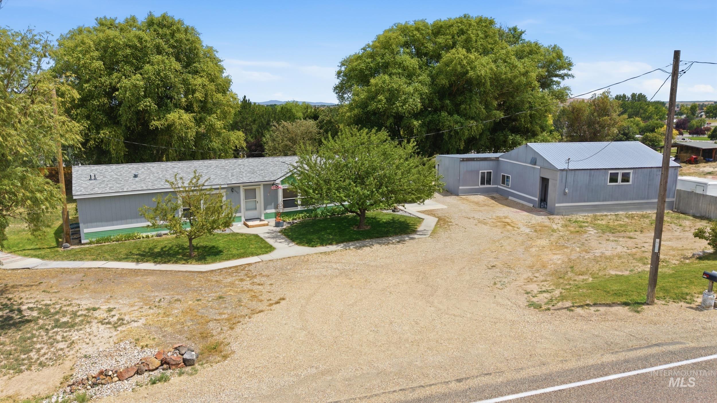 7422 Track Rd, Nampa, Idaho 83686, 3 Bedrooms, 2 Bathrooms, Residential For Sale, Price $499,999, 98993269