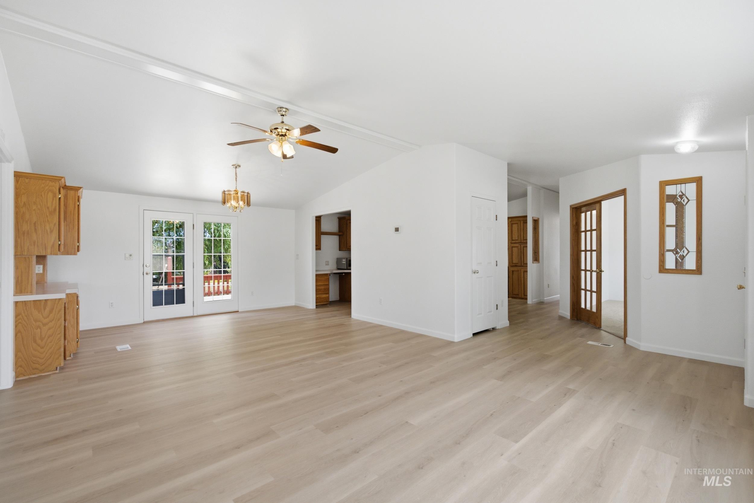 7422 Track Rd, Nampa, Idaho 83686, 3 Bedrooms, 2 Bathrooms, Residential For Sale, Price $499,999, 98993269