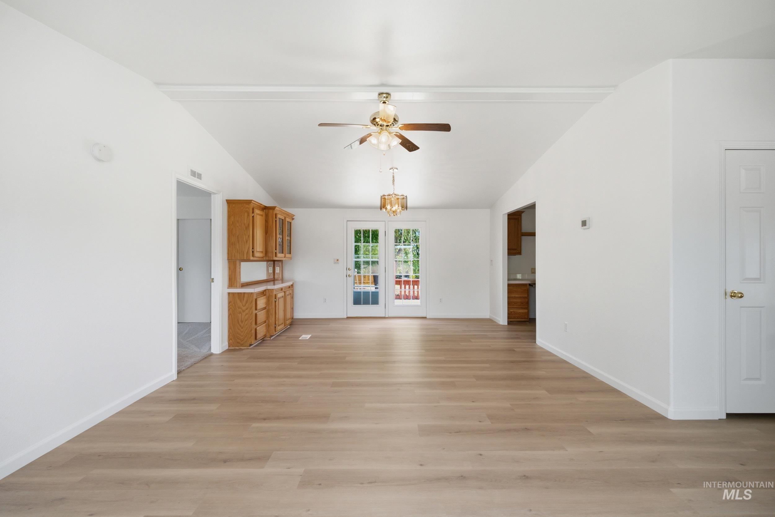 7422 Track Rd, Nampa, Idaho 83686, 3 Bedrooms, 2 Bathrooms, Residential For Sale, Price $499,999, 98993269