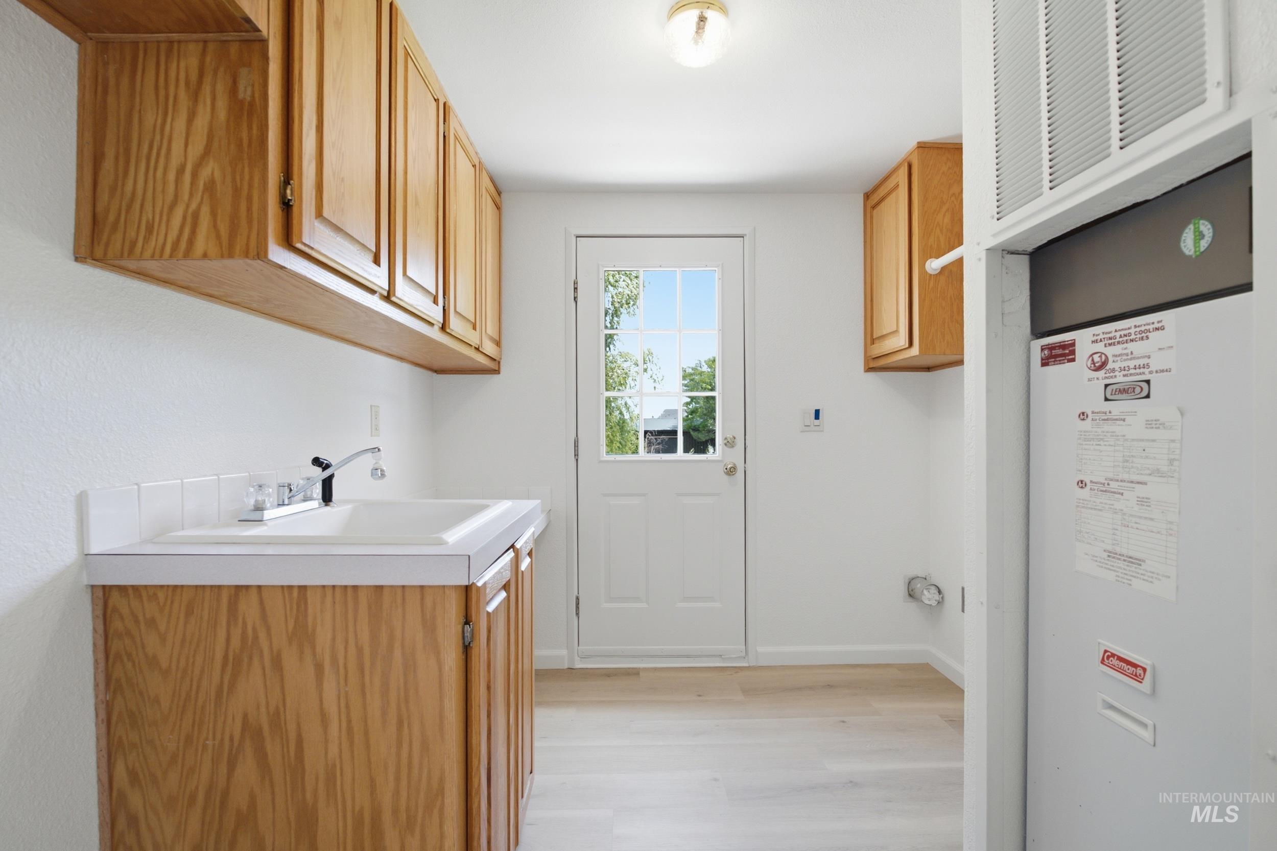 7422 Track Rd, Nampa, Idaho 83686, 3 Bedrooms, 2 Bathrooms, Residential For Sale, Price $499,999, 98993269