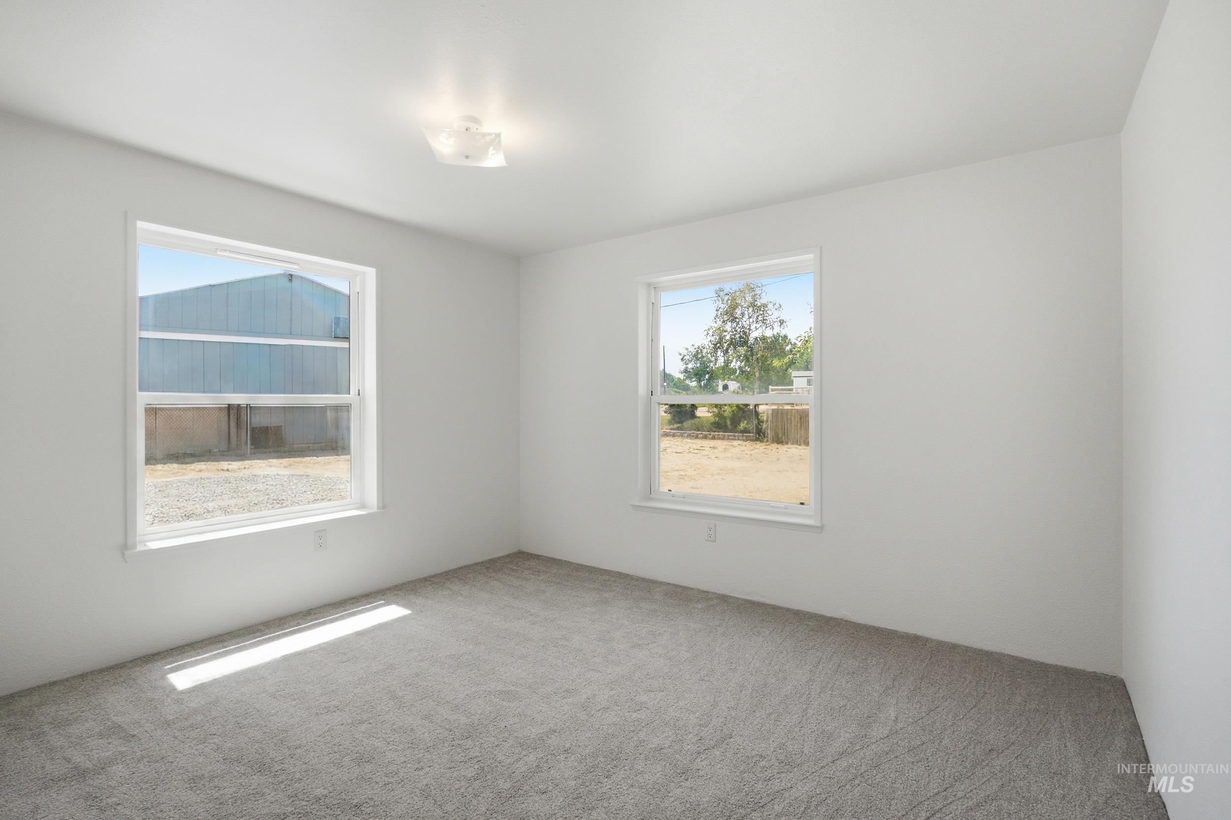 7422 Track Rd, Nampa, Idaho 83686, 3 Bedrooms, 2 Bathrooms, Residential For Sale, Price $499,999, 98993269
