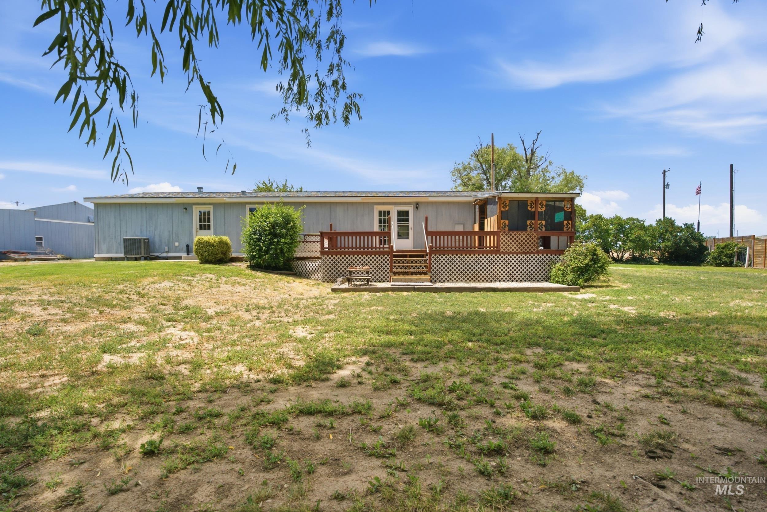 7422 Track Rd, Nampa, Idaho 83686, 3 Bedrooms, 2 Bathrooms, Residential For Sale, Price $499,999, 98993269