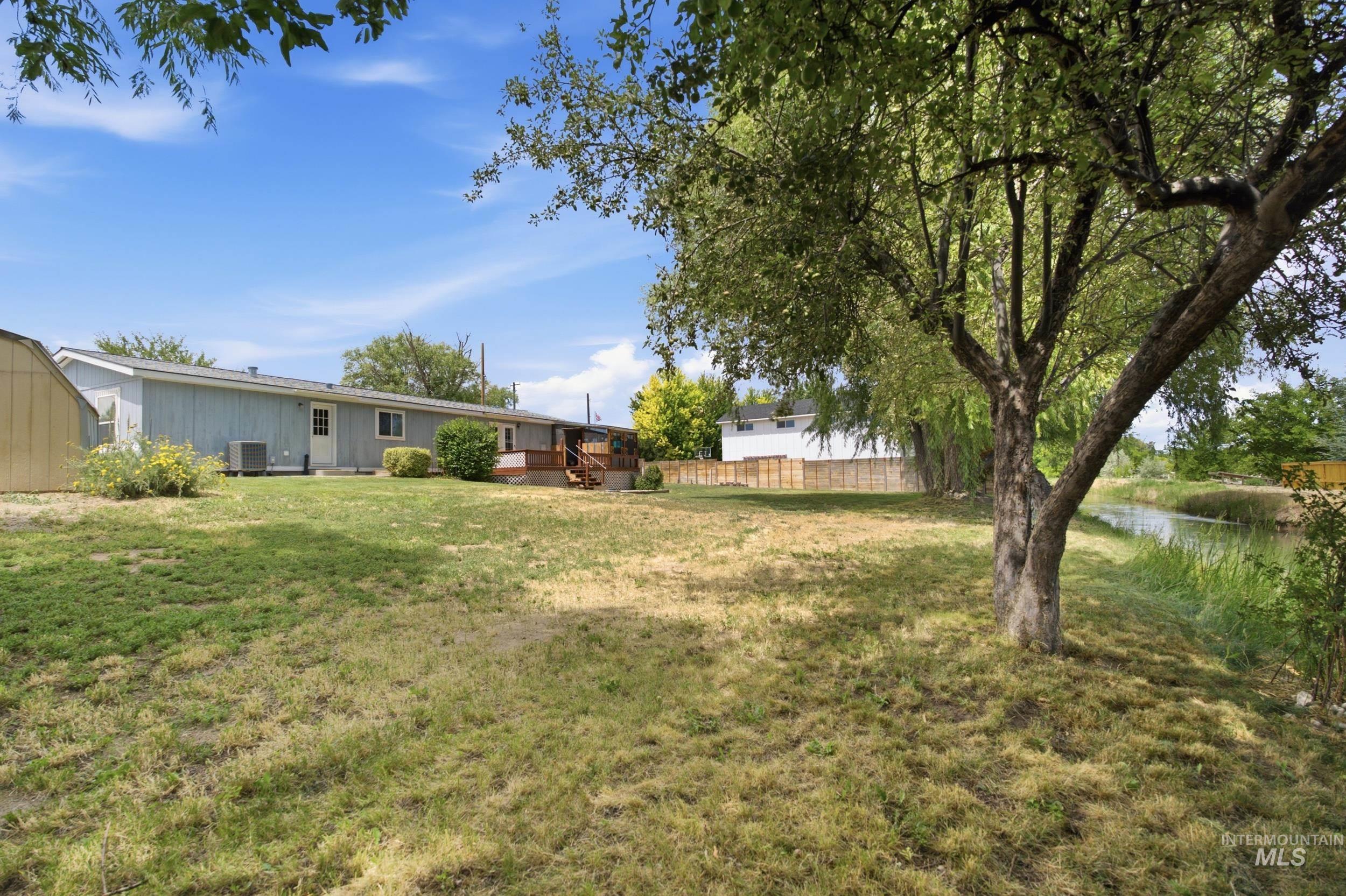 7422 Track Rd, Nampa, Idaho 83686, 3 Bedrooms, 2 Bathrooms, Residential For Sale, Price $499,999, 98993269