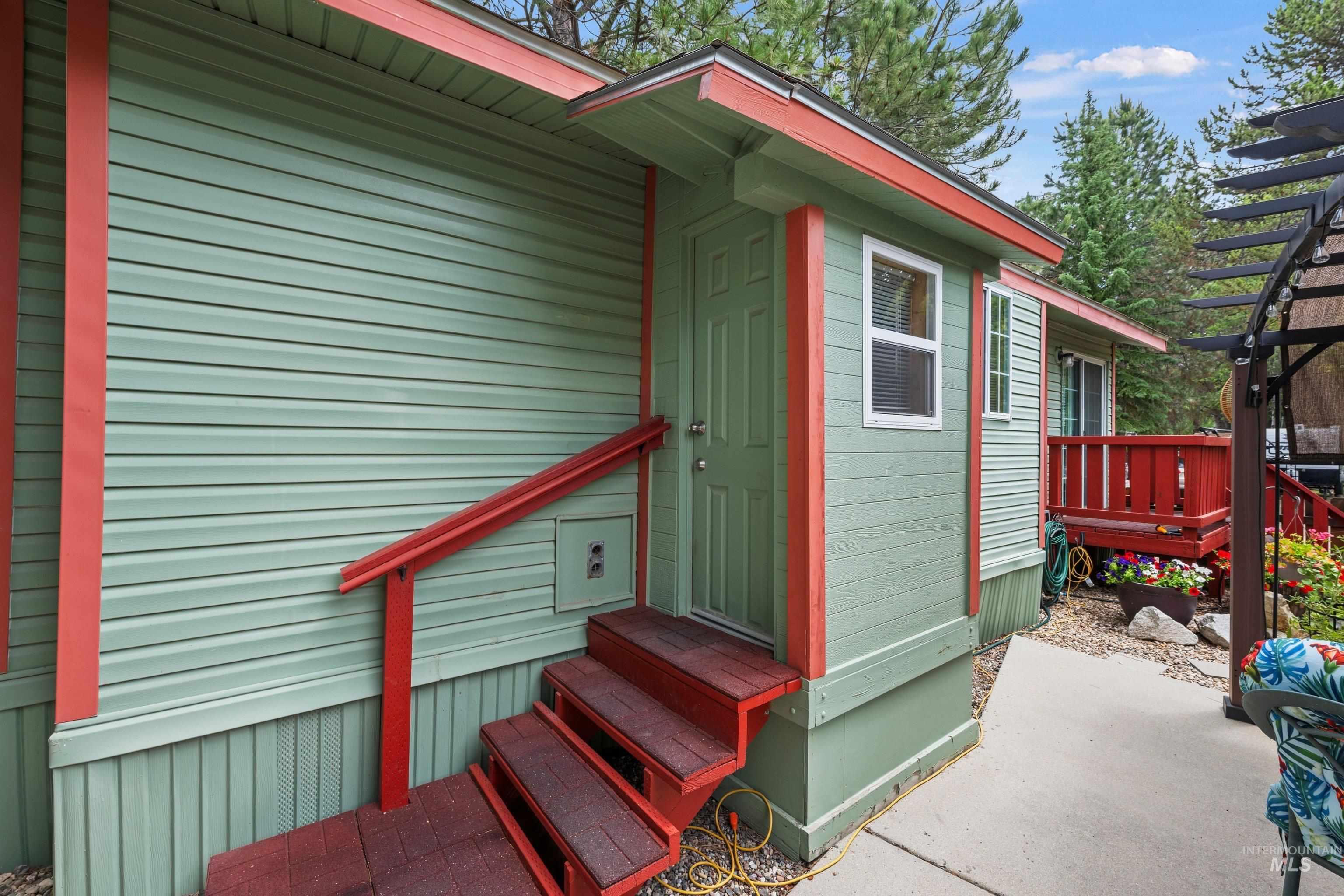 514 W Sawyer, Cascade, Idaho 83611, 1 Bedroom, 1 Bathroom, Residential For Sale, Price $170,000, 98993271