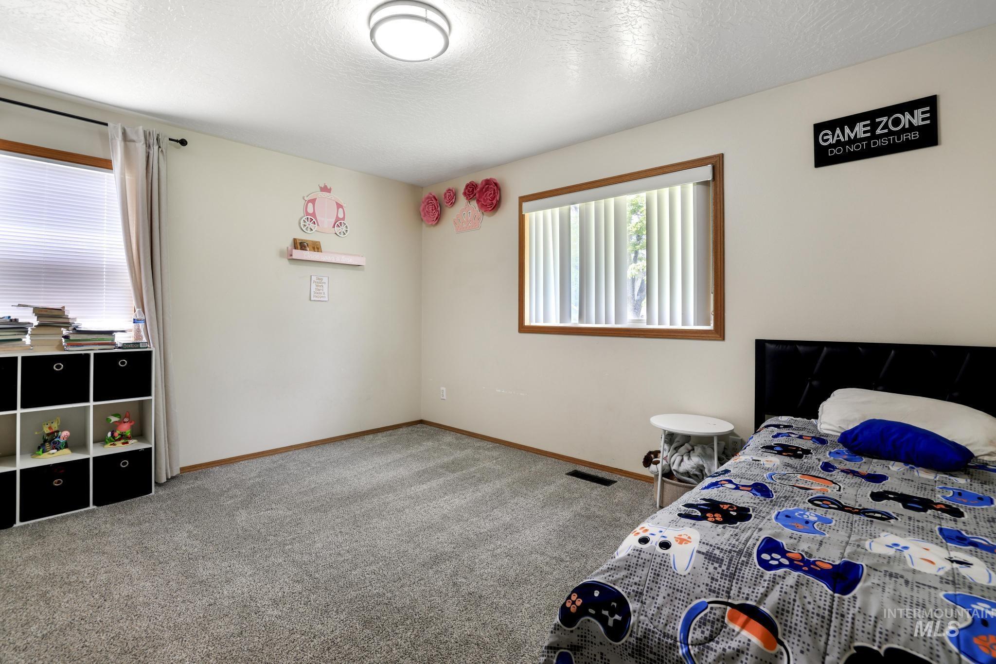 457 Eastgate Dr., Twin Falls, Idaho 83301, 4 Bedrooms, 2 Bathrooms, Residential For Sale, Price $420,000,MLS 98993272