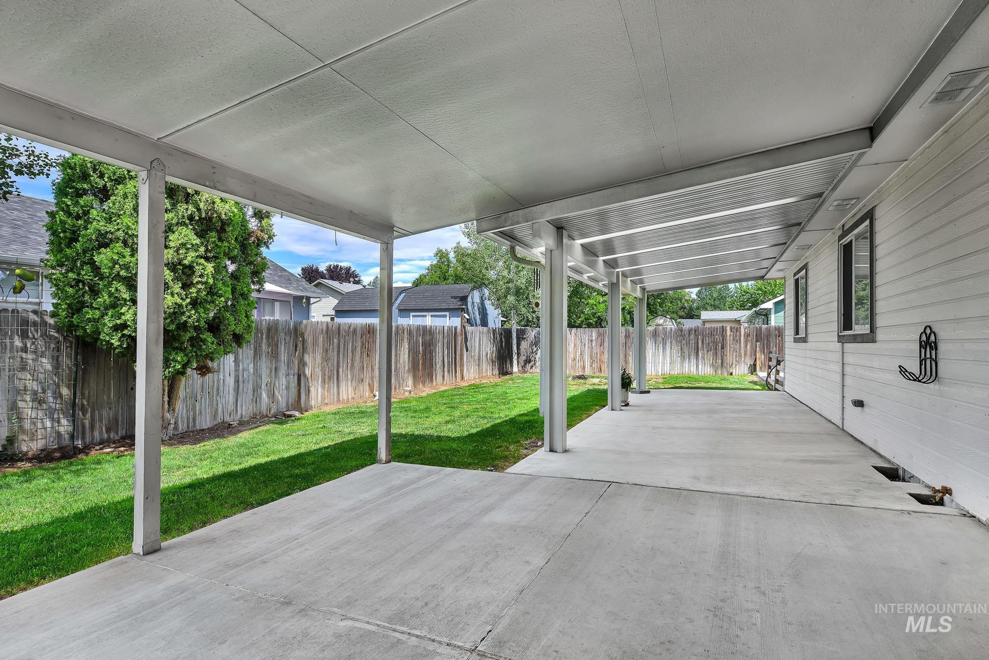 2566 W Willard St, Meridian, Idaho 83642, 3 Bedrooms, 2 Bathrooms, Residential For Sale, Price $425,000,MLS 98993274