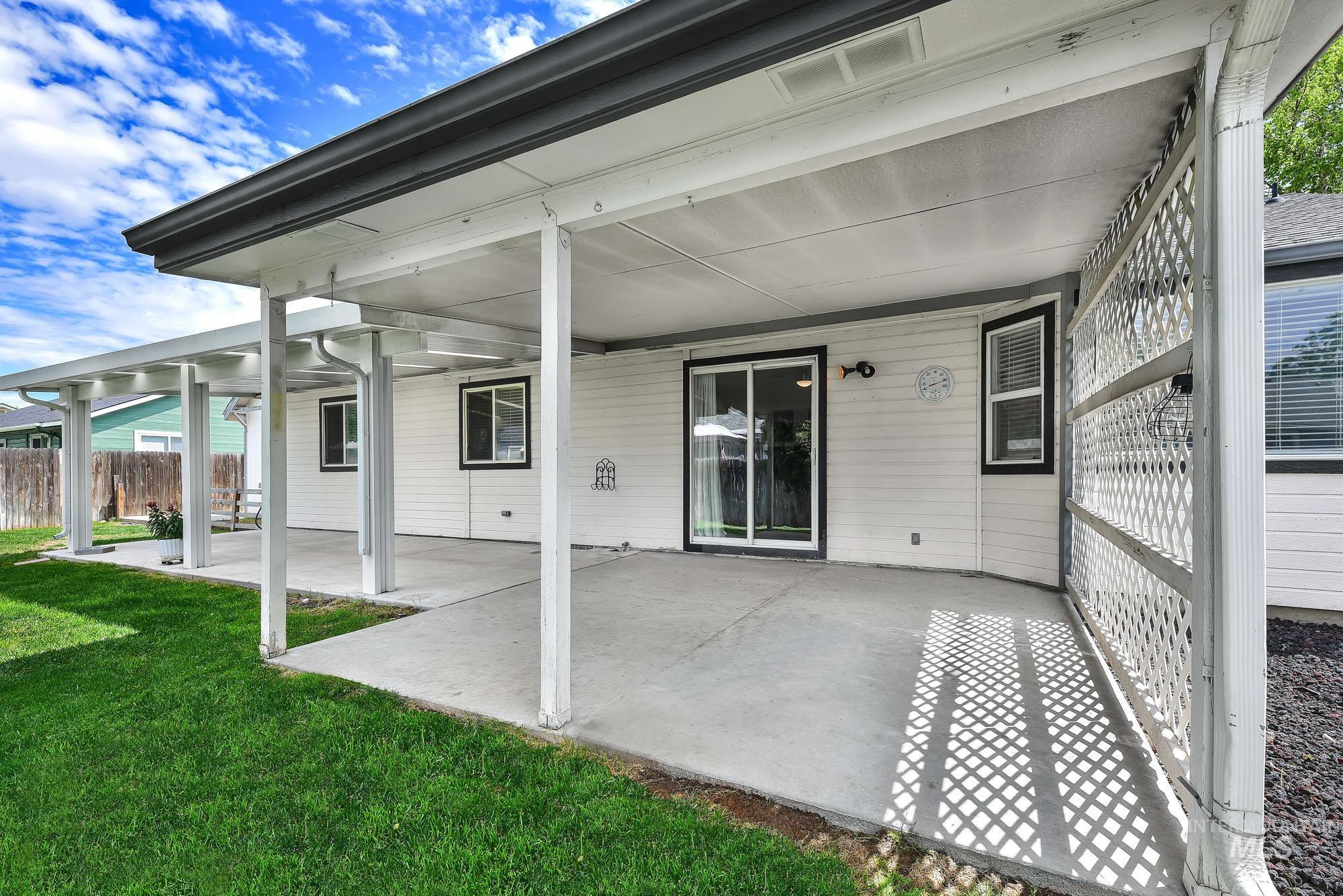 2566 W Willard St, Meridian, Idaho 83642, 3 Bedrooms, 2 Bathrooms, Residential For Sale, Price $425,000,MLS 98993274