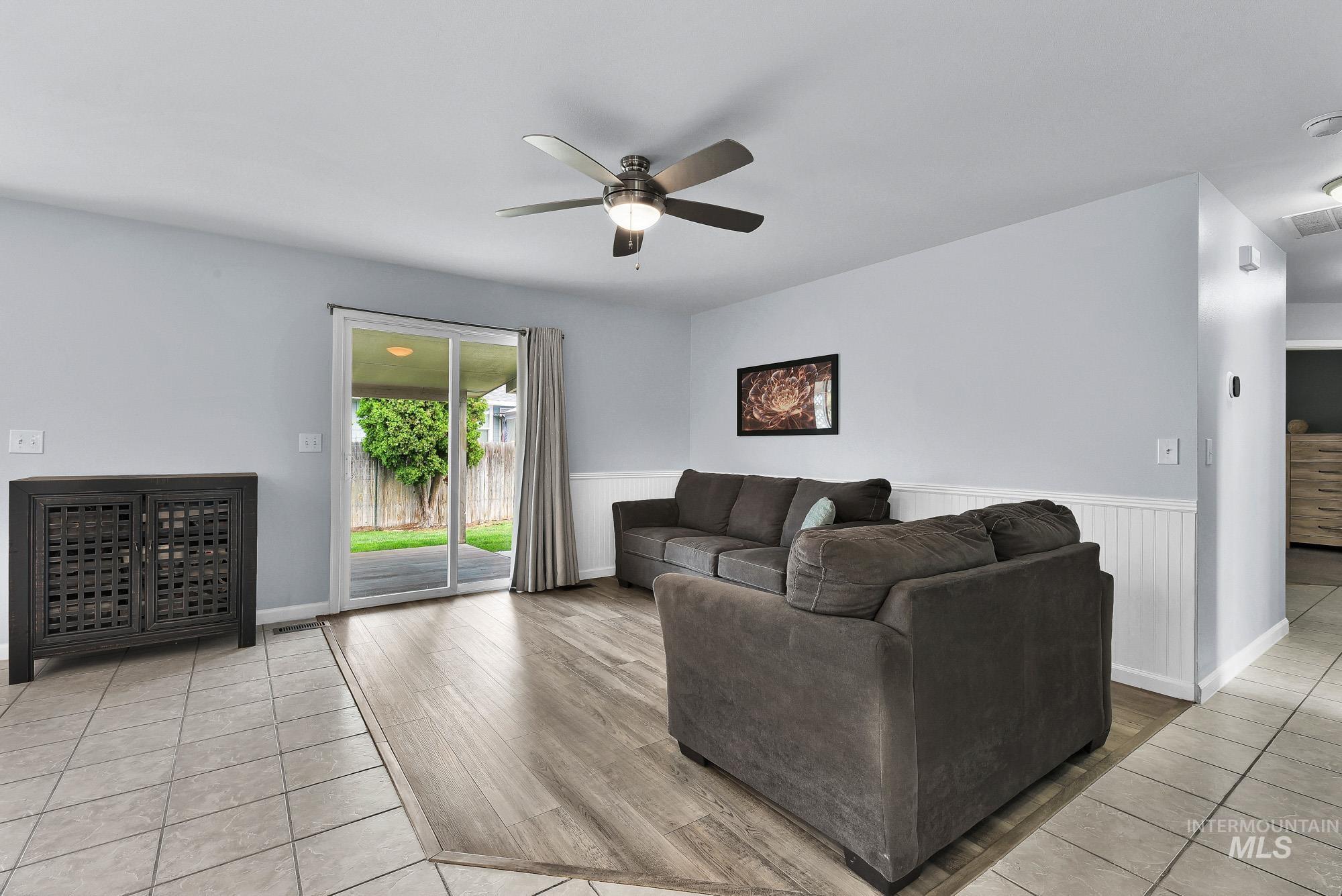 2566 W Willard St, Meridian, Idaho 83642, 3 Bedrooms, 2 Bathrooms, Residential For Sale, Price $425,000,MLS 98993274