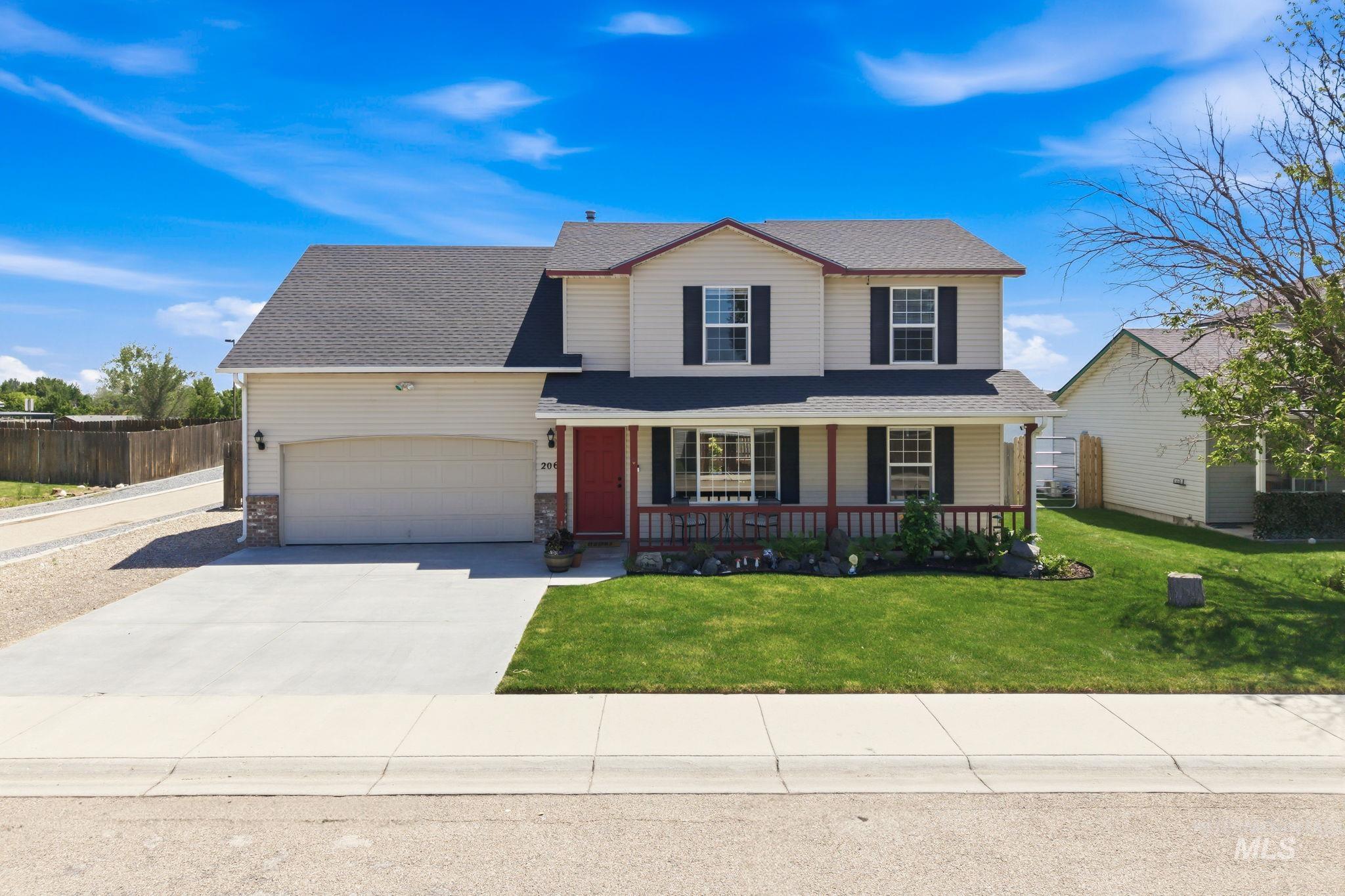 2067 W Hedgerow St, Kuna, Idaho 83634, 4 Bedrooms, 2.5 Bathrooms, Residential For Sale, Price $425,000,MLS 98993277