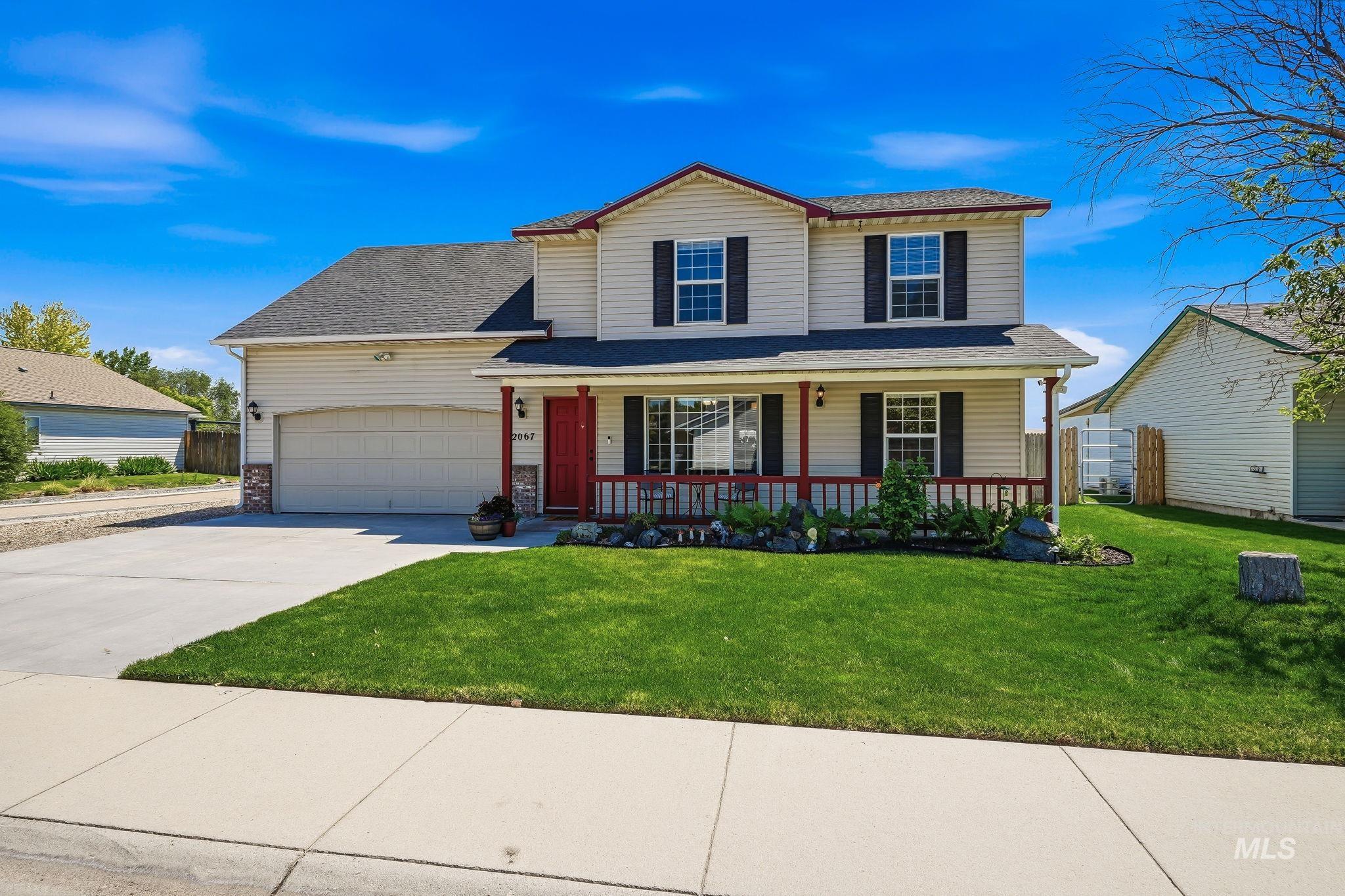 2067 W Hedgerow St, Kuna, Idaho 83634, 4 Bedrooms, 2.5 Bathrooms, Residential For Sale, Price $425,000,MLS 98993277