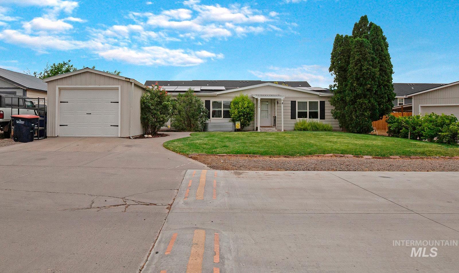 1248 Twin Villa Loop, Twin Falls, Idaho 83301, 2 Bedrooms, 2 Bathrooms, Residential For Sale, Price $259,999,MLS 98993279