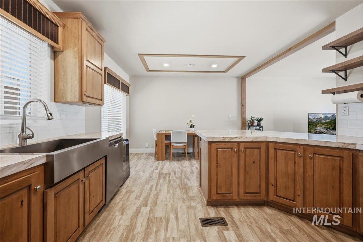 914 N Midland Blvd Trlr 21, Nampa, Idaho 83651, 2 Bedrooms, 2 Bathrooms, Residential For Sale, Price $164,900, 98993280