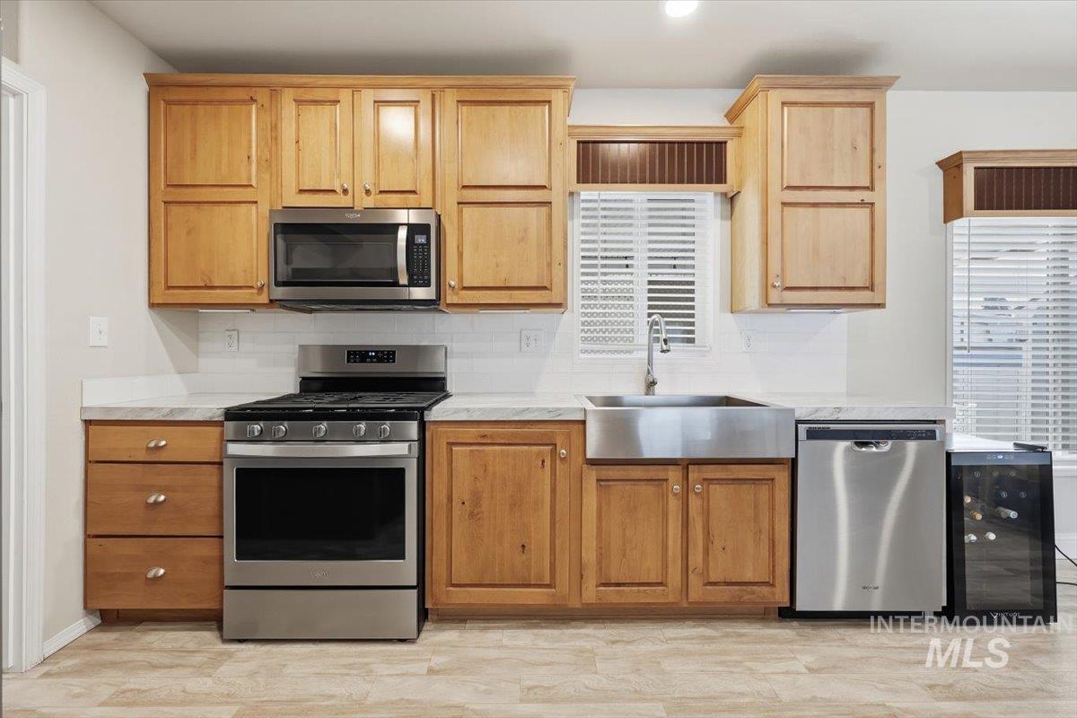 914 N Midland Blvd Trlr 21, Nampa, Idaho 83651, 2 Bedrooms, 2 Bathrooms, Residential For Sale, Price $164,900, 98993280