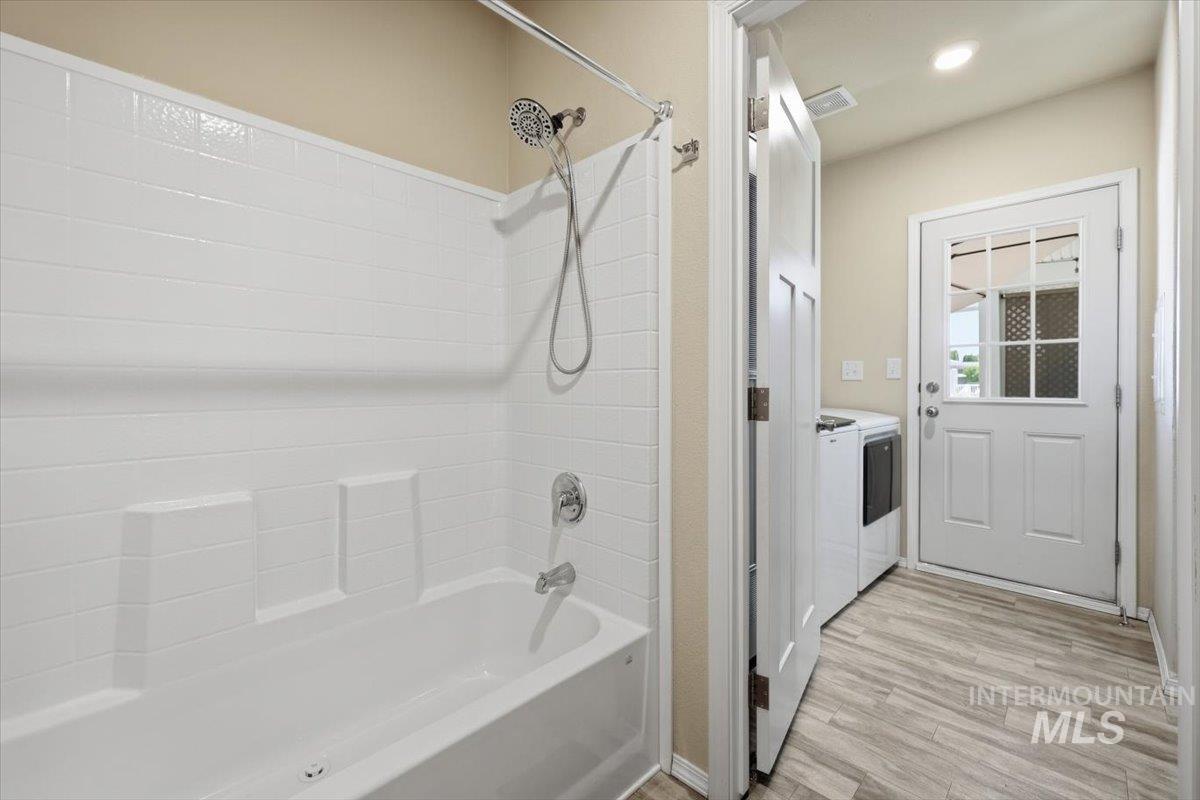 914 N Midland Blvd Trlr 21, Nampa, Idaho 83651, 2 Bedrooms, 2 Bathrooms, Residential For Sale, Price $164,900, 98993280