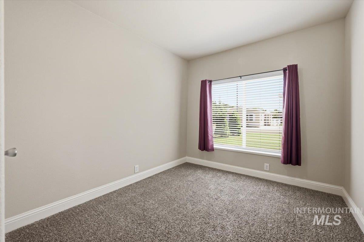 914 N Midland Blvd Trlr 21, Nampa, Idaho 83651, 2 Bedrooms, 2 Bathrooms, Residential For Sale, Price $164,900, 98993280