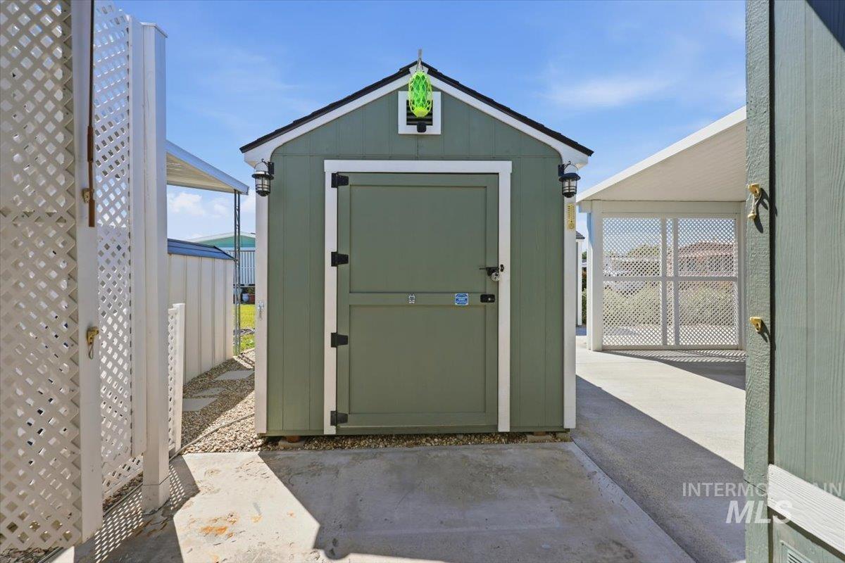 914 N Midland Blvd Trlr 21, Nampa, Idaho 83651, 2 Bedrooms, 2 Bathrooms, Residential For Sale, Price $164,900, 98993280