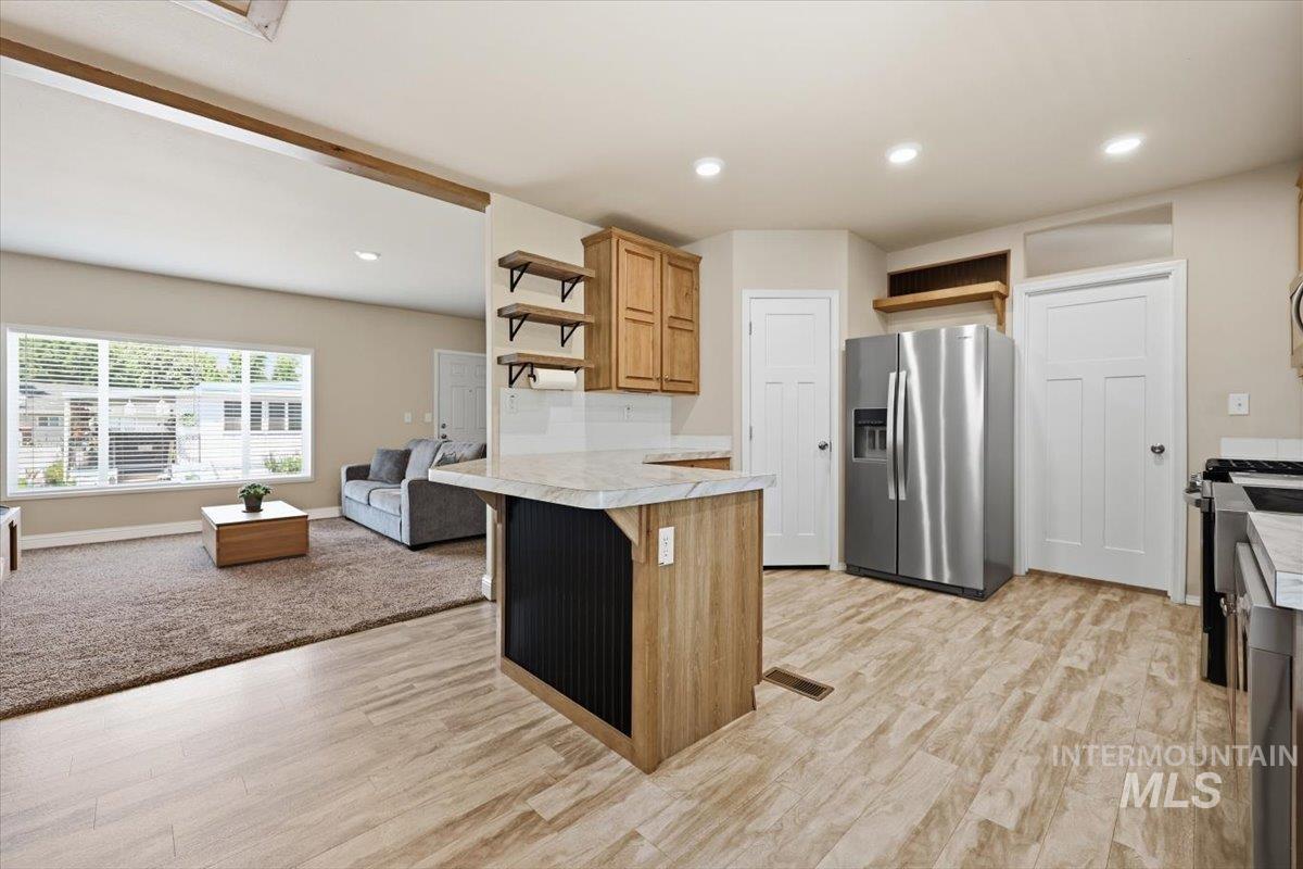 914 N Midland Blvd Trlr 21, Nampa, Idaho 83651, 2 Bedrooms, 2 Bathrooms, Residential For Sale, Price $164,900, 98993280
