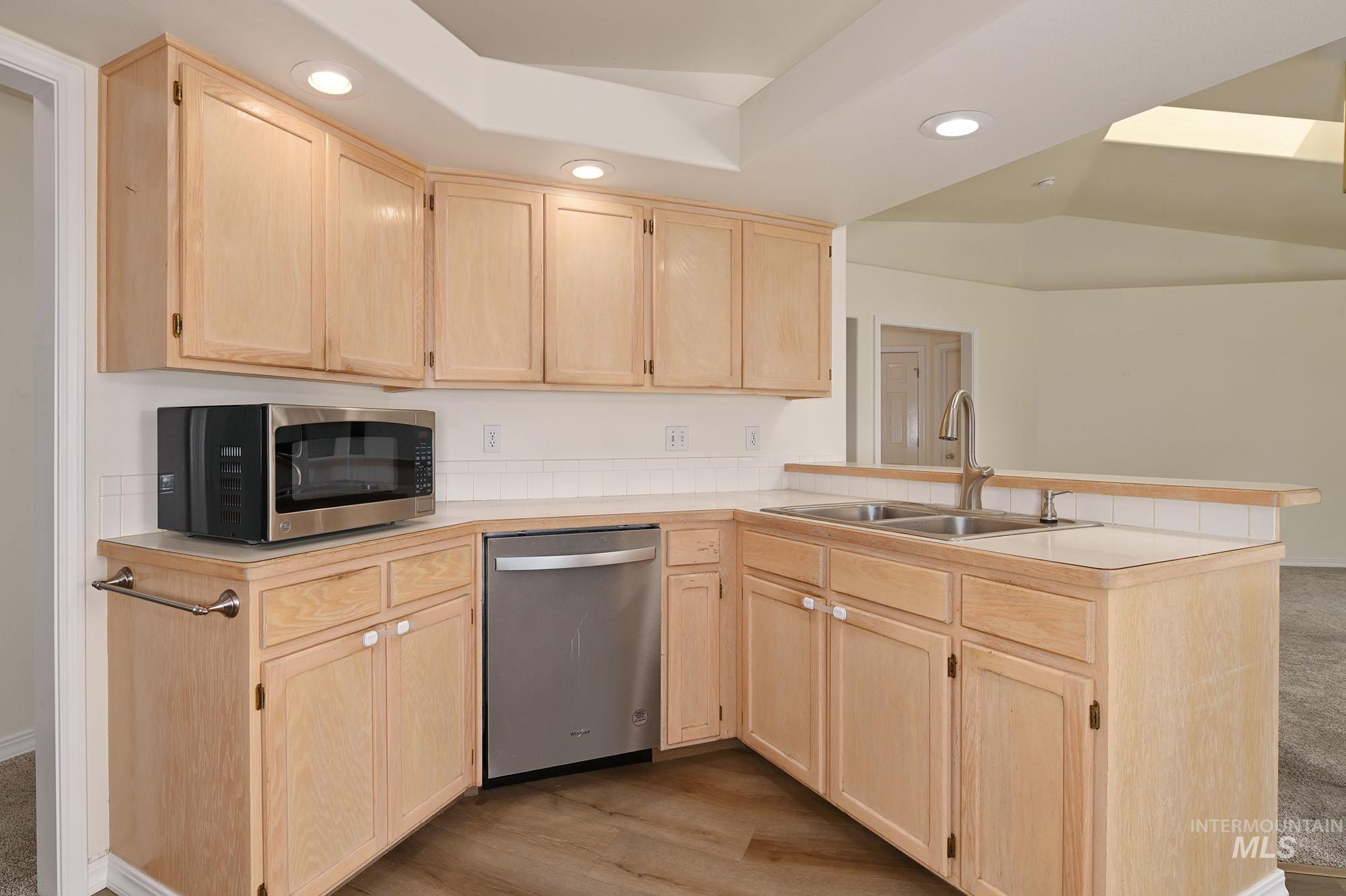 2490 N Victor Way, Meridian, Idaho 83646, 3 Bedrooms, 2 Bathrooms, Residential For Sale, Price $439,900, 98993282