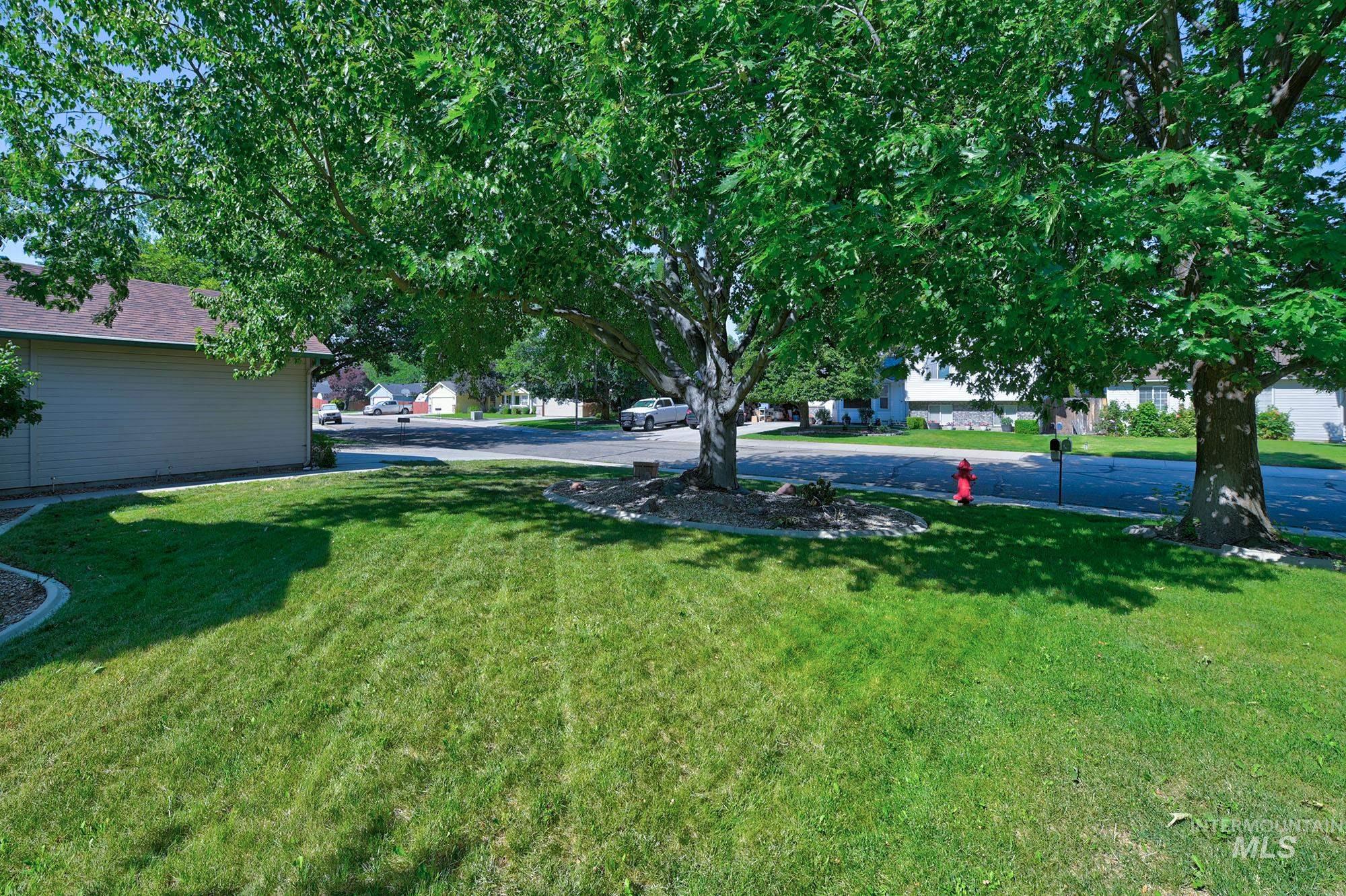2490 N Victor Way, Meridian, Idaho 83646, 3 Bedrooms, 2 Bathrooms, Residential For Sale, Price $439,900, 98993282