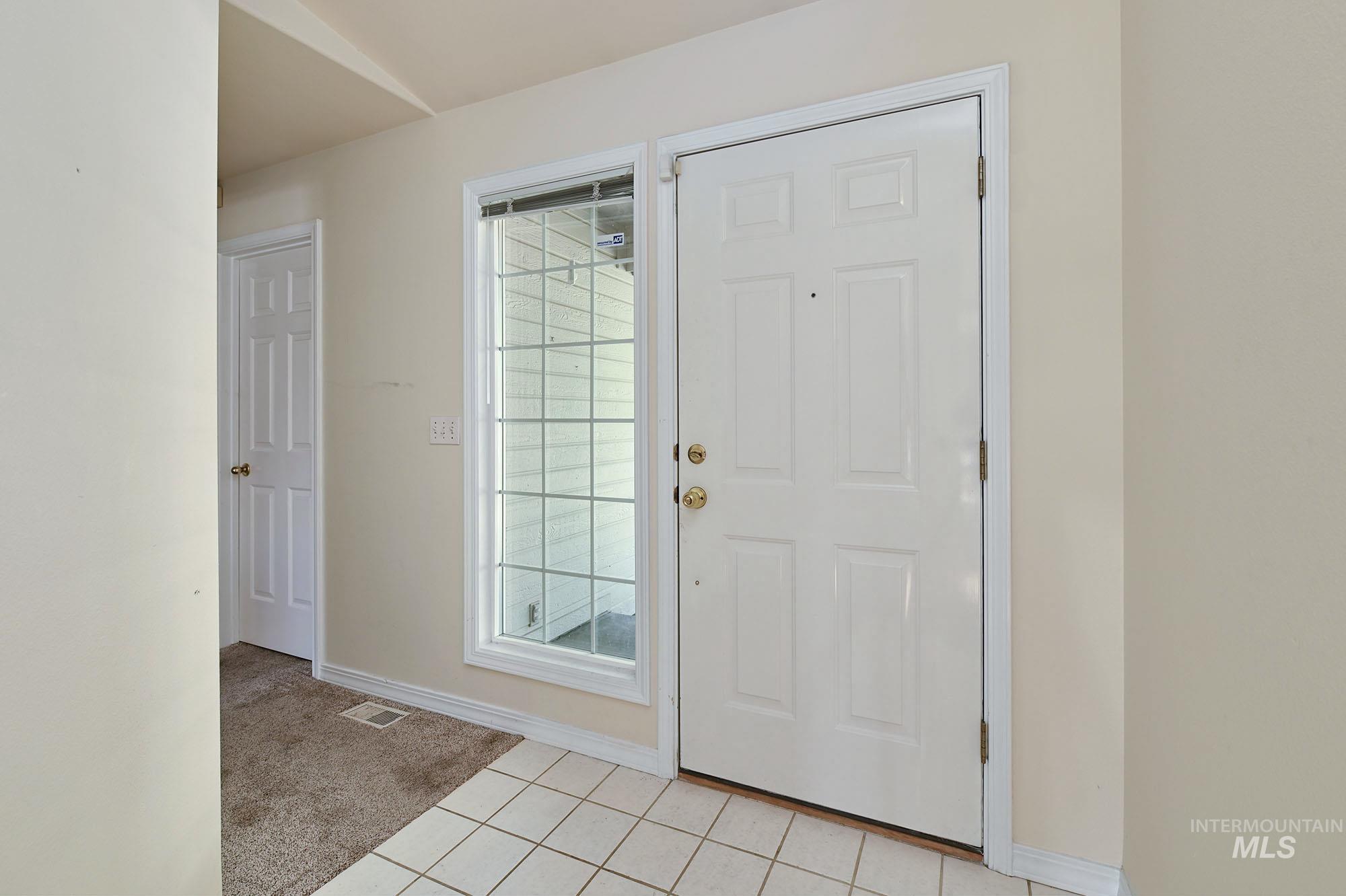 2490 N Victor Way, Meridian, Idaho 83646, 3 Bedrooms, 2 Bathrooms, Residential For Sale, Price $439,900, 98993282