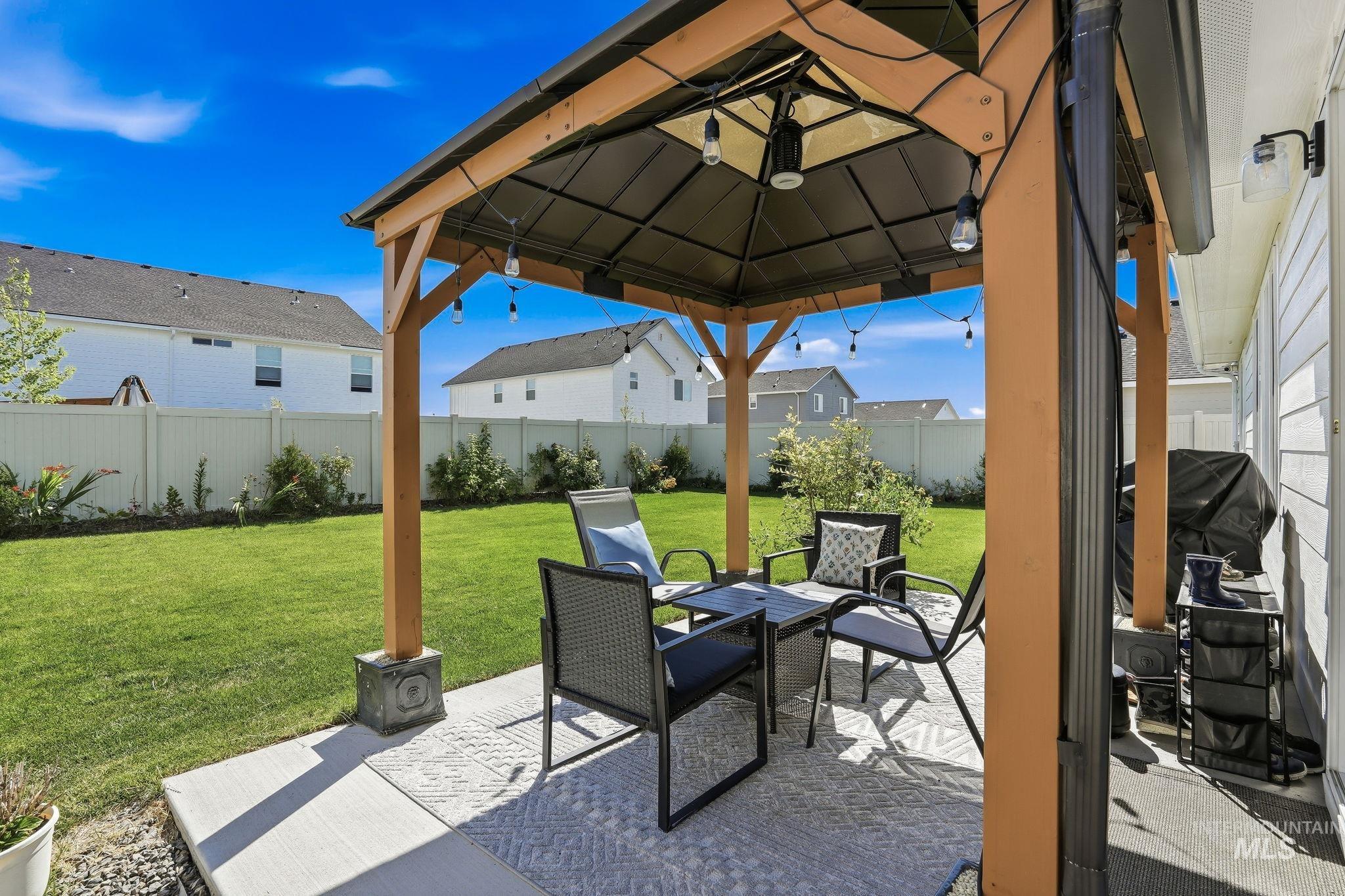 19330 Susquehanna Way, Caldwell, Idaho 83605, 3 Bedrooms, 2 Bathrooms, Residential For Sale, Price $379,900,MLS 98993283