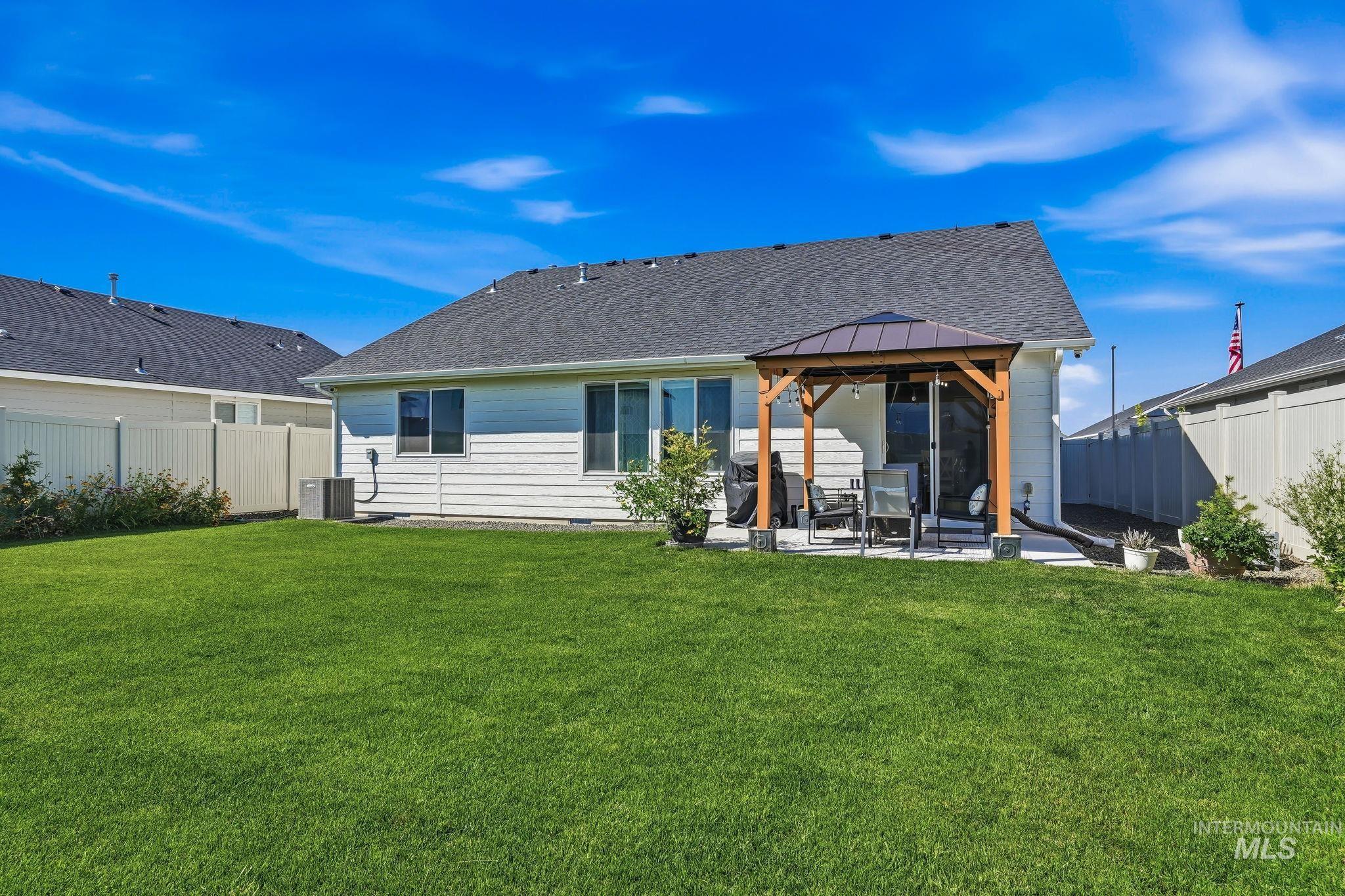 19330 Susquehanna Way, Caldwell, Idaho 83605, 3 Bedrooms, 2 Bathrooms, Residential For Sale, Price $379,900,MLS 98993283