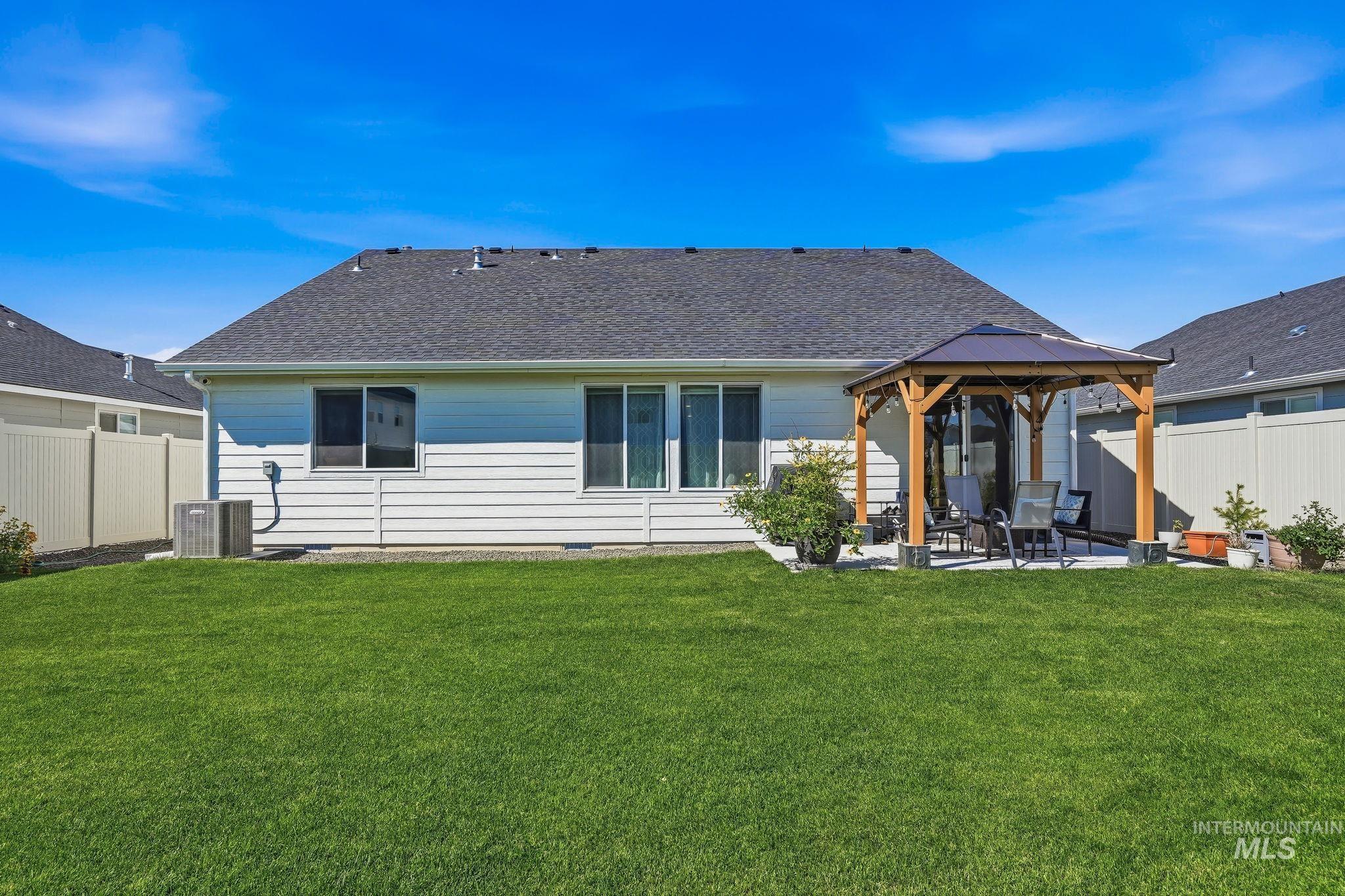 19330 Susquehanna Way, Caldwell, Idaho 83605, 3 Bedrooms, 2 Bathrooms, Residential For Sale, Price $379,900,MLS 98993283