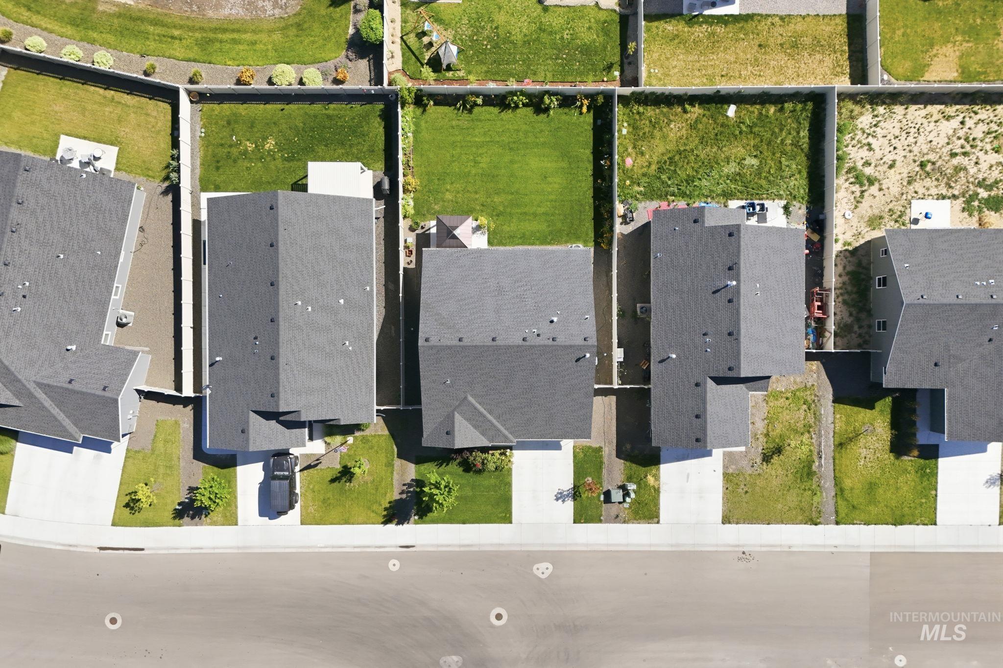 19330 Susquehanna Way, Caldwell, Idaho 83605, 3 Bedrooms, 2 Bathrooms, Residential For Sale, Price $379,900,MLS 98993283