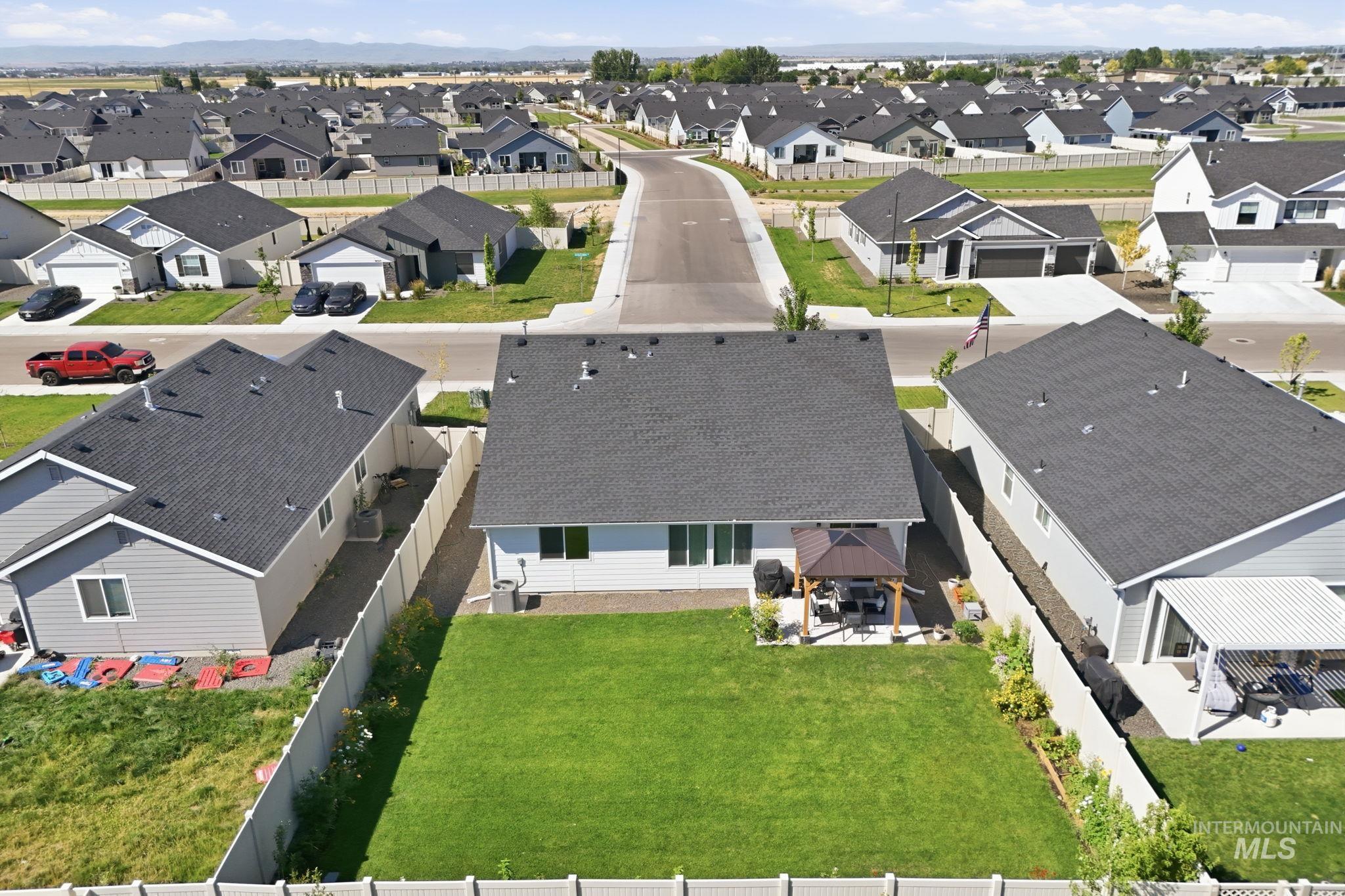 19330 Susquehanna Way, Caldwell, Idaho 83605, 3 Bedrooms, 2 Bathrooms, Residential For Sale, Price $379,900,MLS 98993283