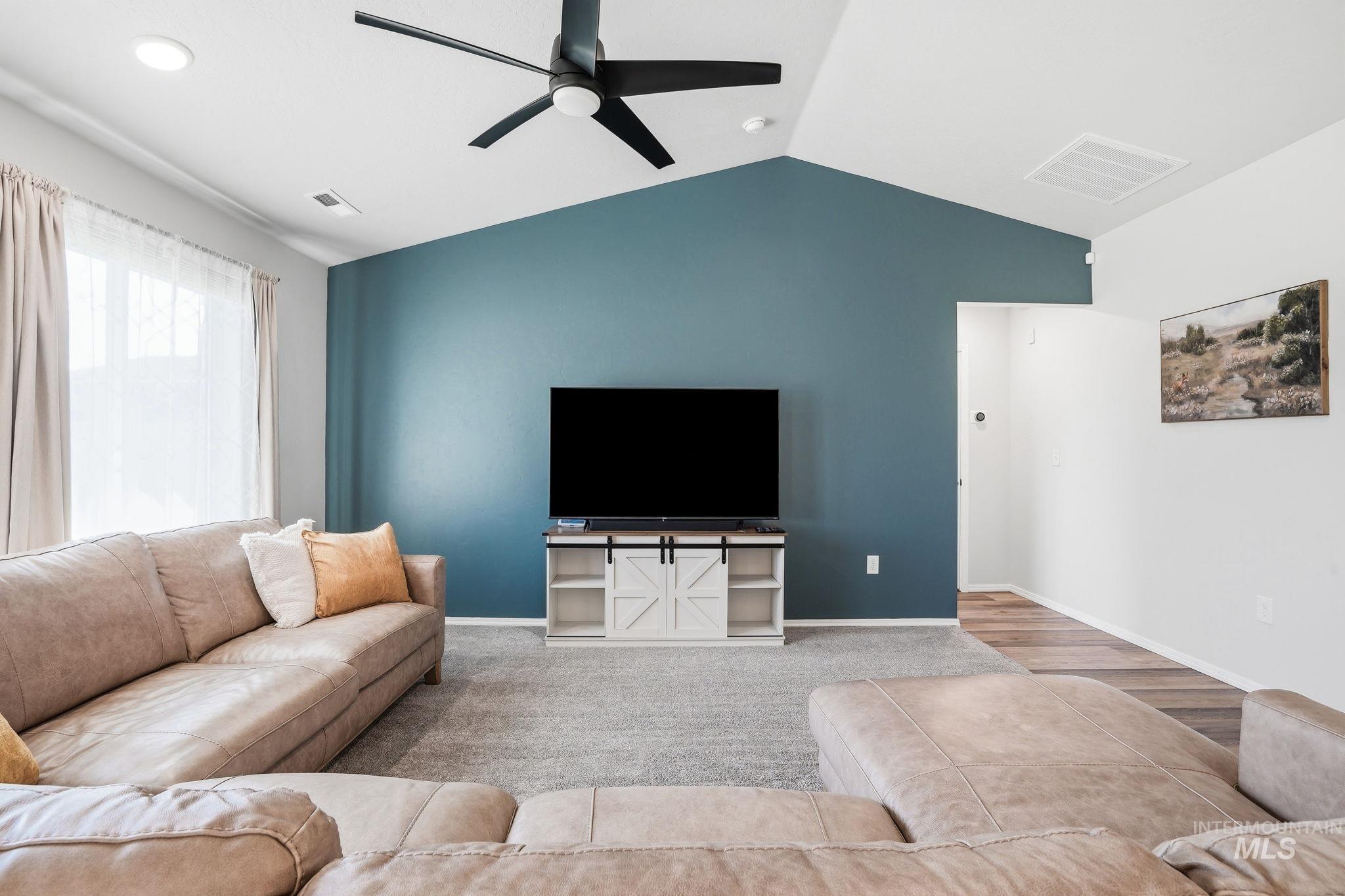 19330 Susquehanna Way, Caldwell, Idaho 83605, 3 Bedrooms, 2 Bathrooms, Residential For Sale, Price $379,900,MLS 98993283