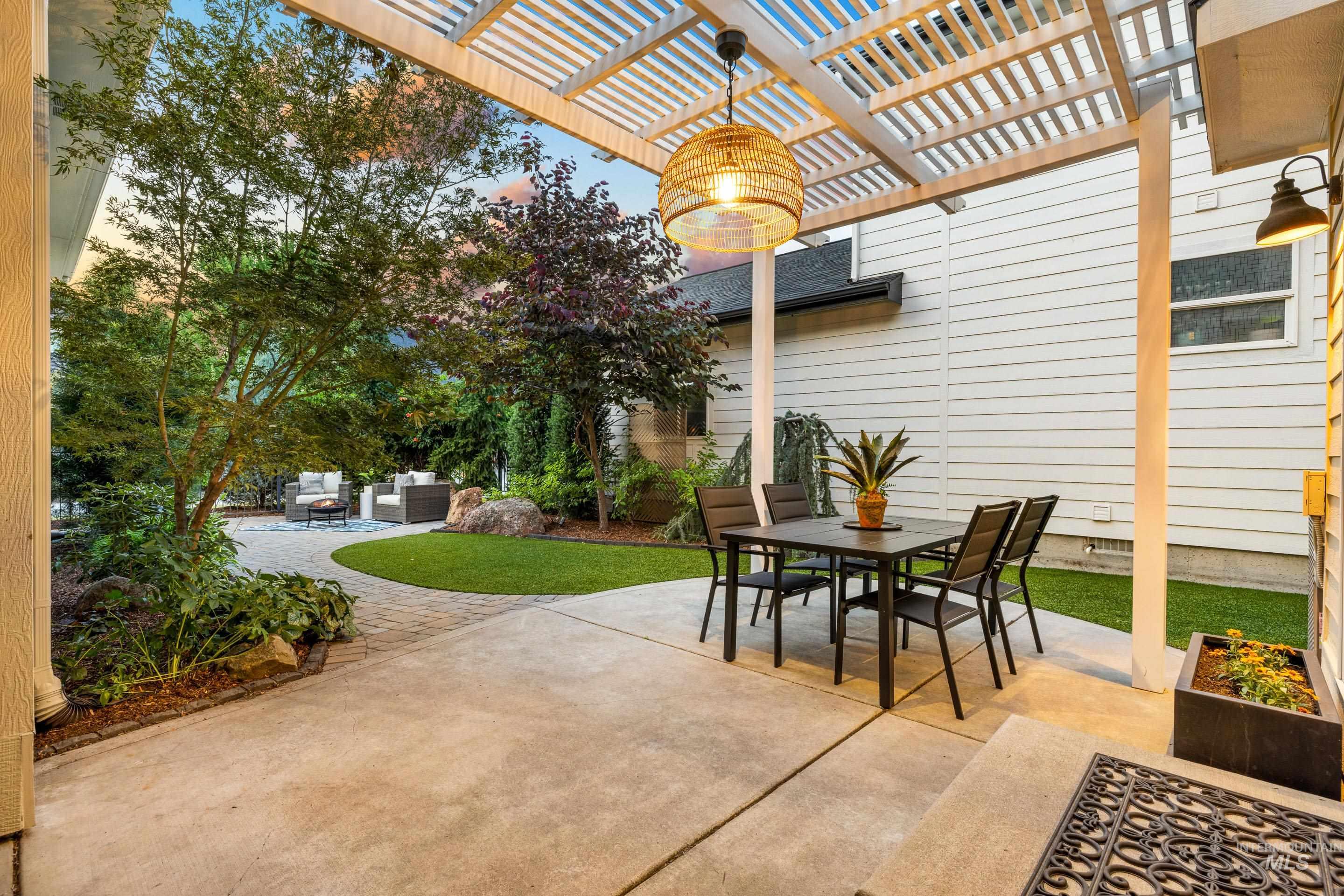 4968 E Arrow Junction Dr, Boise, Idaho 83716, 3 Bedrooms, 2.5 Bathrooms, Residential For Sale, Price $859,900, 98993284