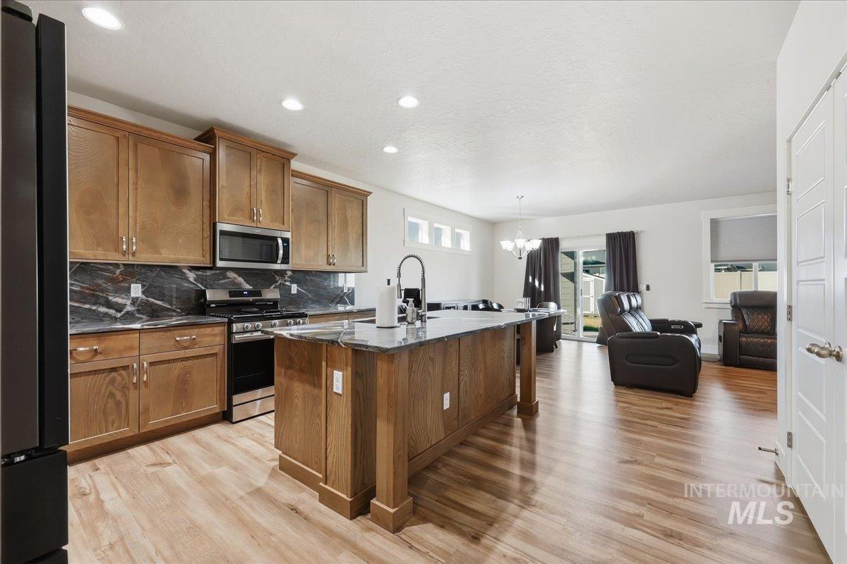 12841 S Milazzo Way, Nampa, Idaho 83686, 3 Bedrooms, 2 Bathrooms, Residential For Sale, Price $444,990,MLS 98993285