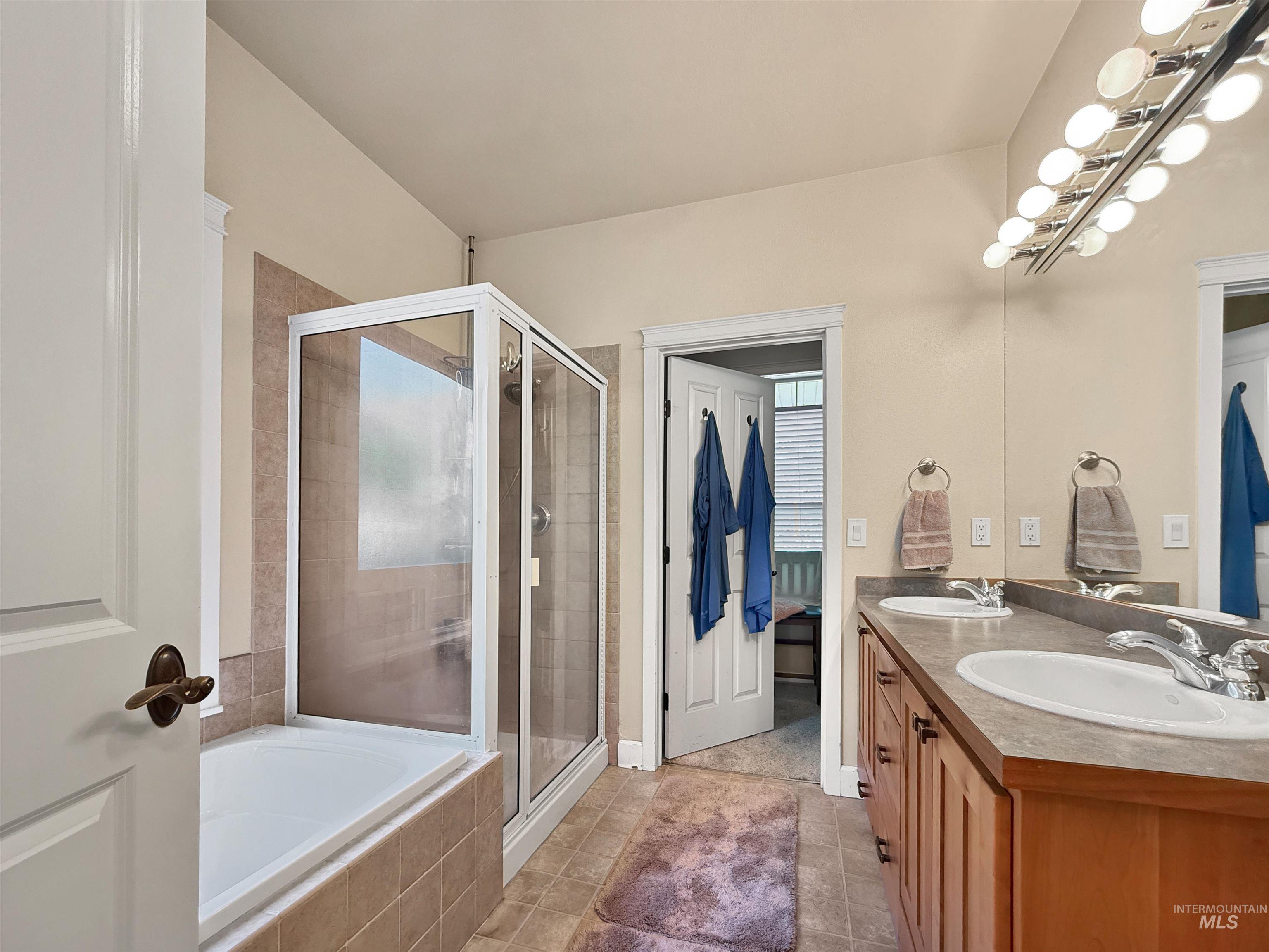 1418 E F Street, Moscow, Idaho 83843-9516, 3 Bedrooms, 2.5 Bathrooms, Residential For Sale, Price $630,000, 98993288