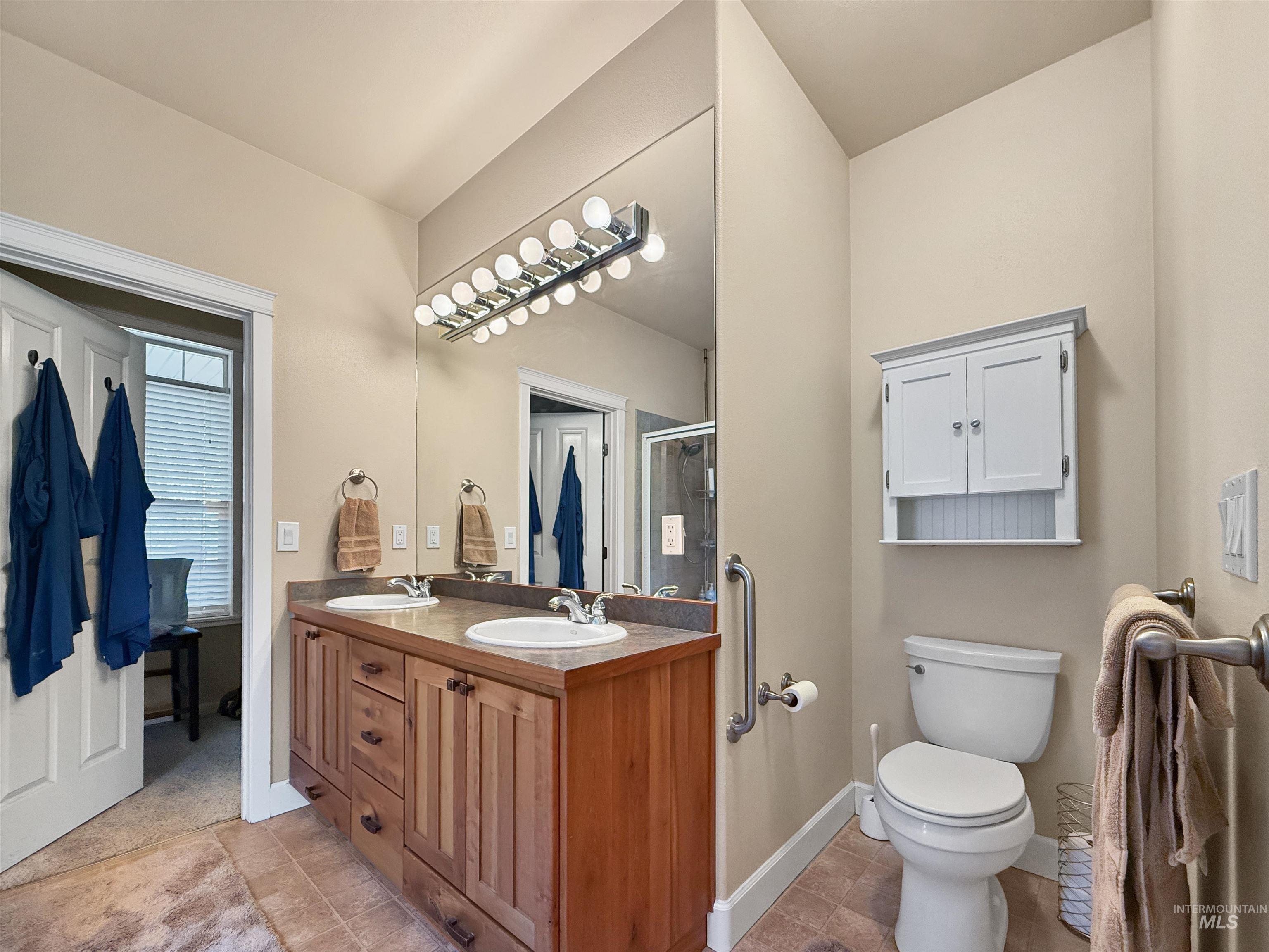 1418 E F Street, Moscow, Idaho 83843-9516, 3 Bedrooms, 2.5 Bathrooms, Residential For Sale, Price $630,000, 98993288