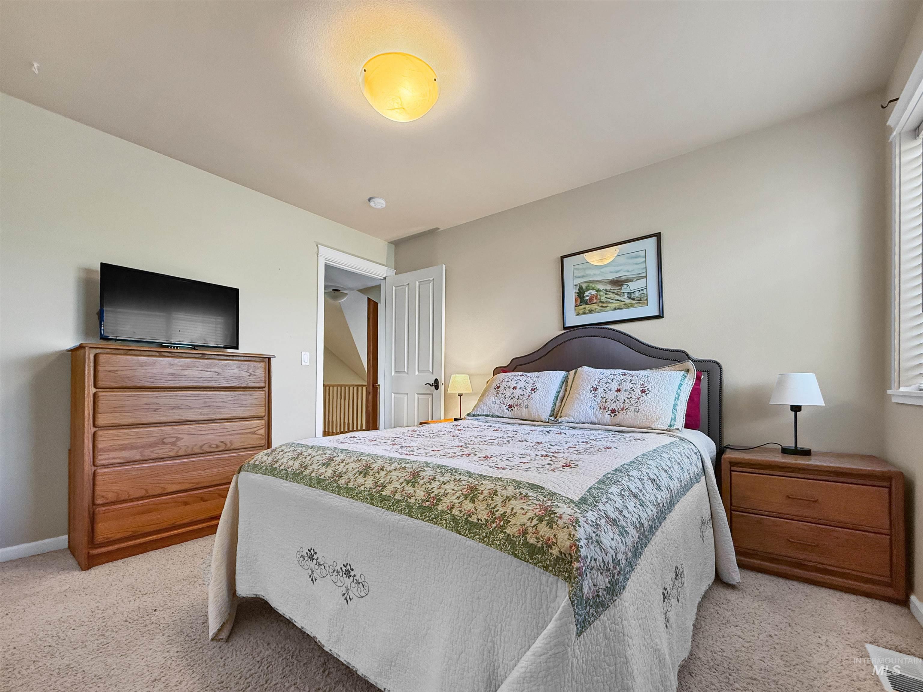1418 E F Street, Moscow, Idaho 83843-9516, 3 Bedrooms, 2.5 Bathrooms, Residential For Sale, Price $630,000, 98993288