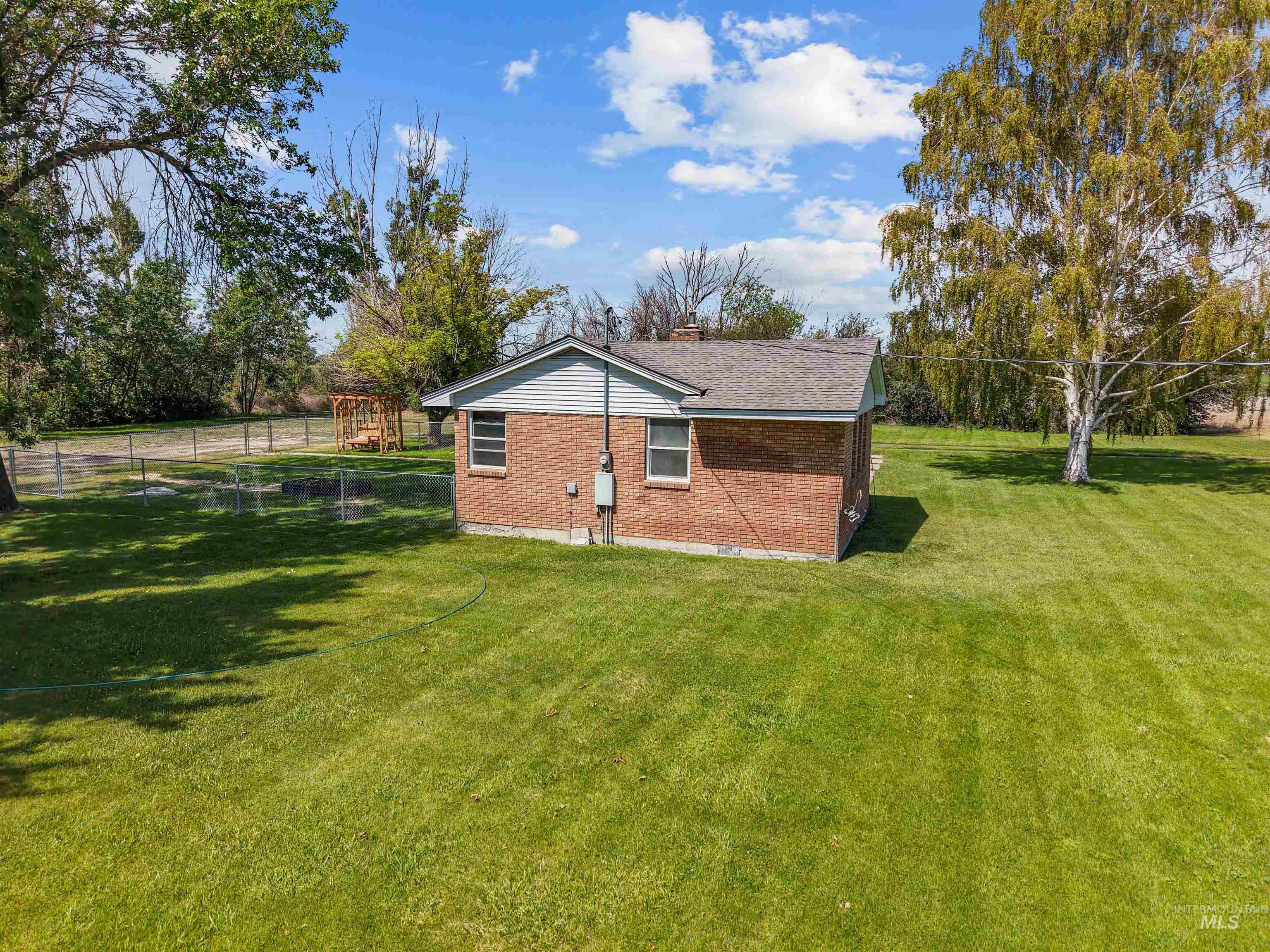 571 E 800 N, Rupert, Idaho 83350, 2 Bedrooms, 1 Bathroom, Residential For Sale, Price $300,000,MLS 98993290