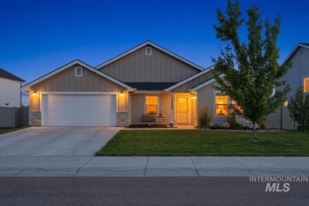 11321 W Broadstone St, Nampa, Idaho 83651, 3 Bedrooms, 3 Bathrooms, Residential For Sale, Price $475,000, 98993292