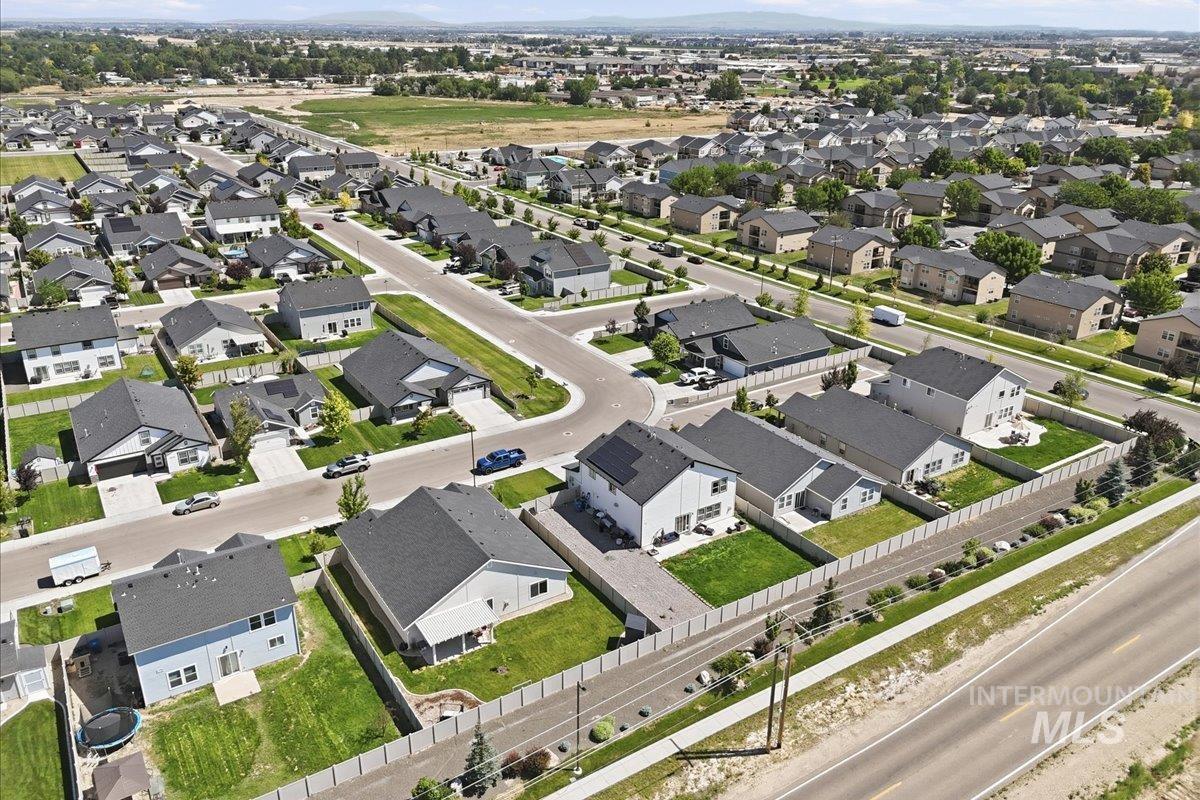 11321 W Broadstone St, Nampa, Idaho 83651, 3 Bedrooms, 3 Bathrooms, Residential For Sale, Price $495,000, 98993292