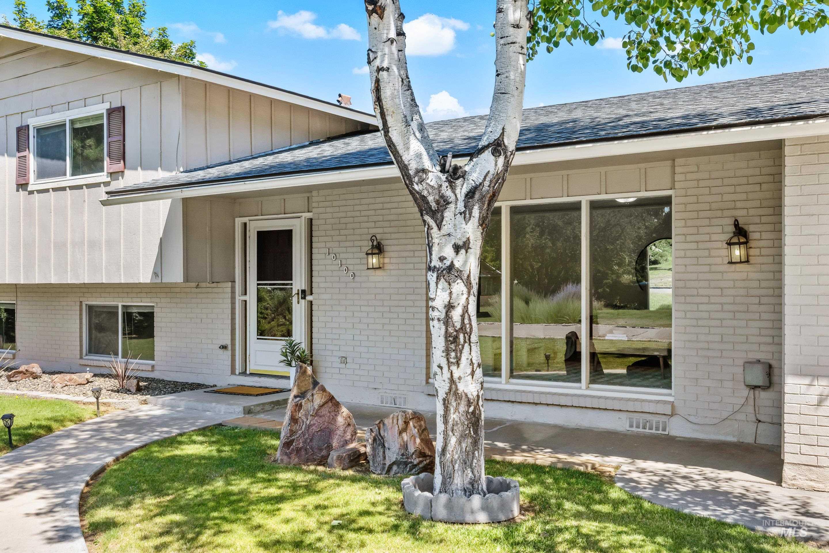 10100 W Saranac Dr, Boise, Idaho 83709, 4 Bedrooms, 3 Bathrooms, Residential For Sale, Price $774,900, 98993298