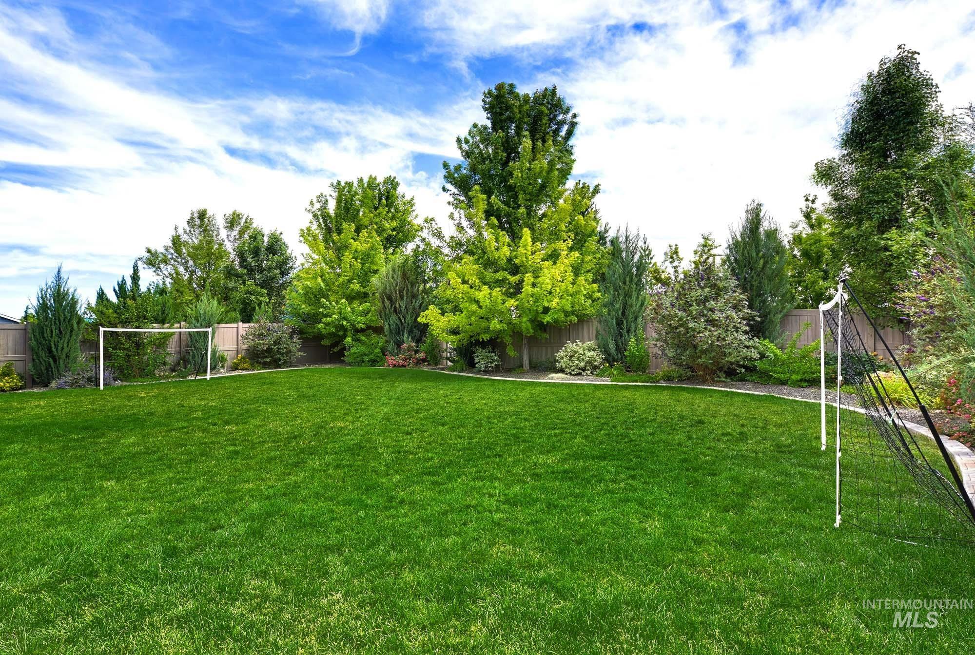 2867 E Lawton Dr, Meridian, Idaho 83642, 4 Bedrooms, 3.5 Bathrooms, Residential For Sale, Price $885,000, 98993306