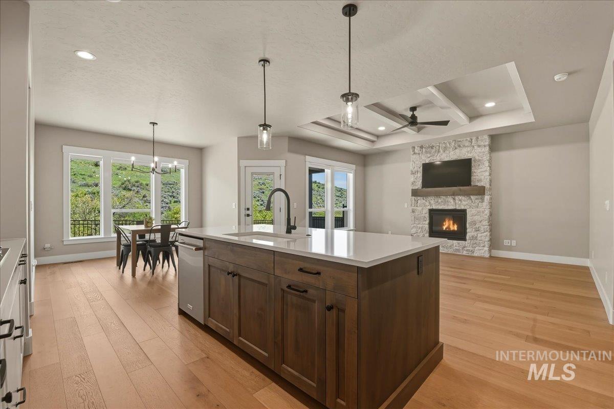 6519 E Richter Dr, Eagle, Idaho 83629, 3 Bedrooms, 2 Bathrooms, Residential For Sale, Price $574,990,MLS 98993308