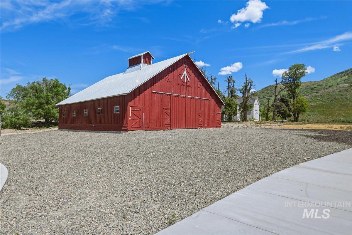 6519 E Richter Dr, Eagle, Idaho 83629, 3 Bedrooms, 2 Bathrooms, Residential For Sale, Price $574,990,MLS 98993308