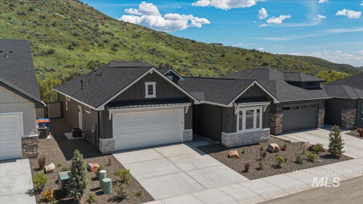 6519 E Richter Dr, Eagle, Idaho 83629, 3 Bedrooms, 2 Bathrooms, Residential For Sale, Price $574,990,MLS 98993308
