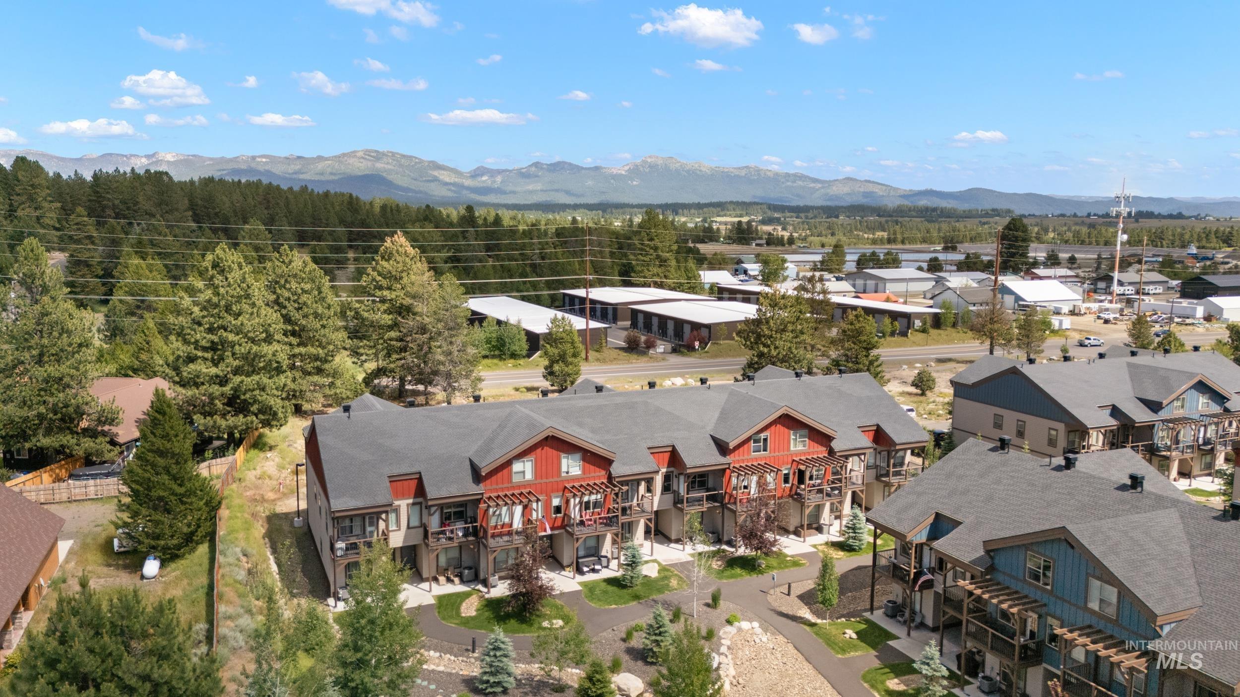 314 Broken Creek, McCall, Idaho 83638, 3 Bedrooms, 3 Bathrooms, Residential For Sale, Price $569,900,MLS 98993309