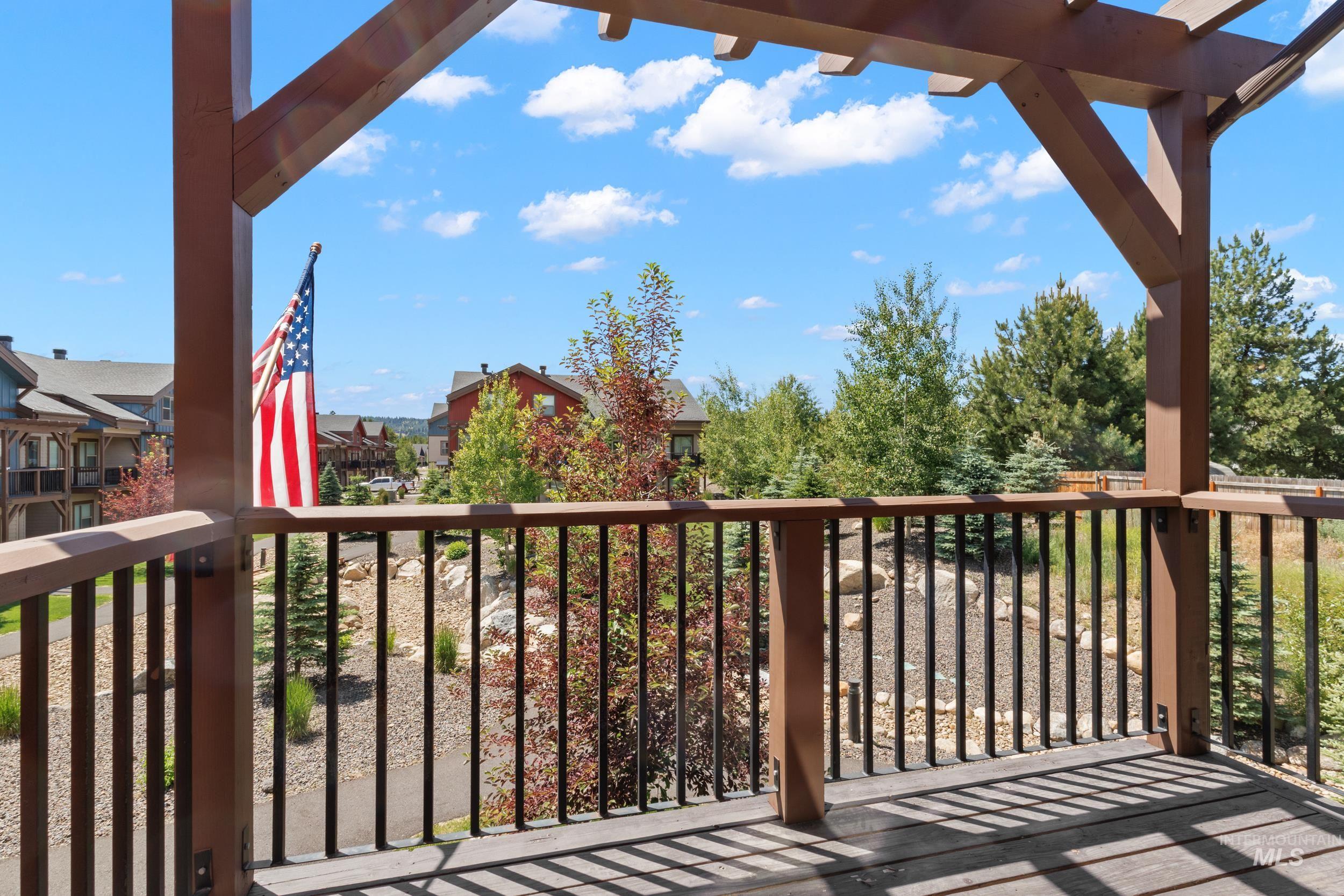 314 Broken Creek, McCall, Idaho 83638, 3 Bedrooms, 3 Bathrooms, Residential For Sale, Price $569,900,MLS 98993309