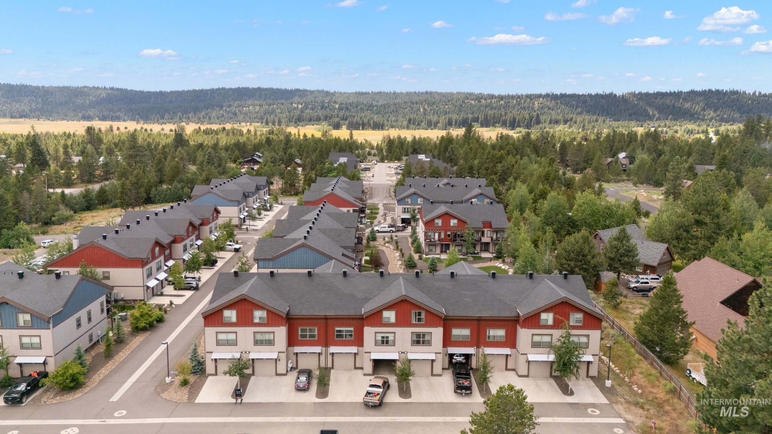314 Broken Creek, McCall, Idaho 83638, 3 Bedrooms, 3 Bathrooms, Residential For Sale, Price $569,900,MLS 98993309