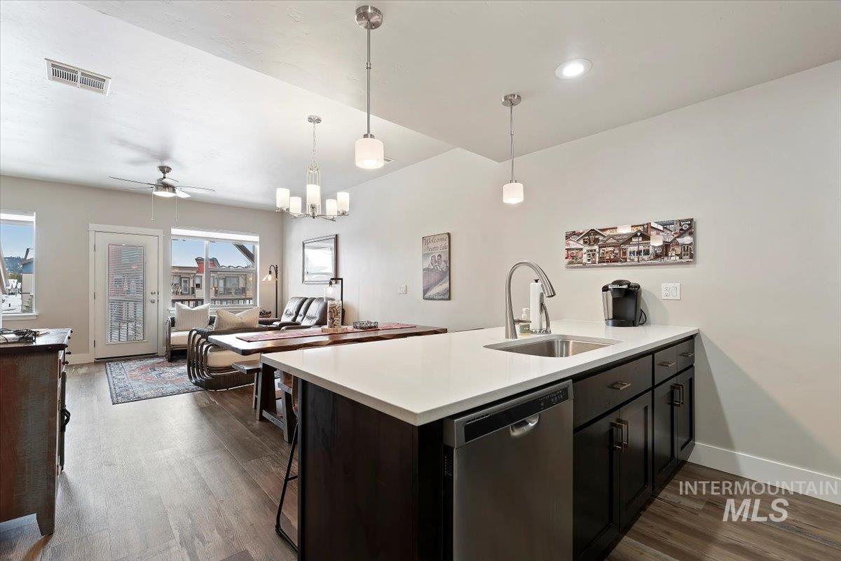 314 Broken Creek, McCall, Idaho 83638, 3 Bedrooms, 3 Bathrooms, Residential For Sale, Price $569,900,MLS 98993309