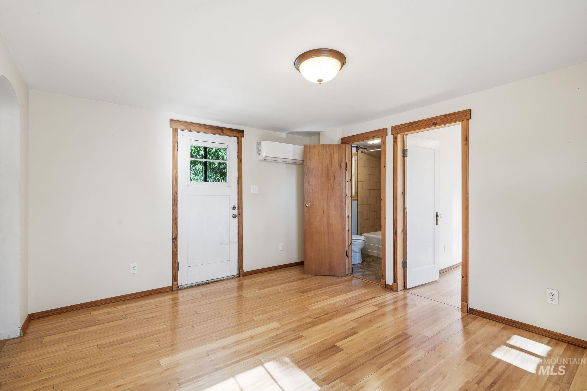 2119 N Hartman St, Boise, Idaho 83704, 2 Bedrooms, 1 Bathroom, Residential For Sale, Price $330,000,MLS 98993314