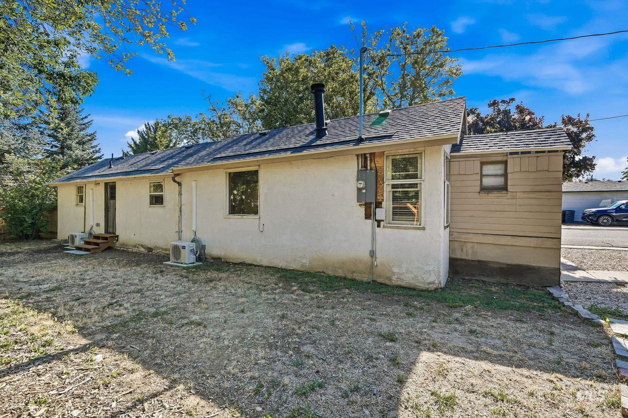 2119 N Hartman St, Boise, Idaho 83704, 2 Bedrooms, 1 Bathroom, Residential For Sale, Price $330,000,MLS 98993314