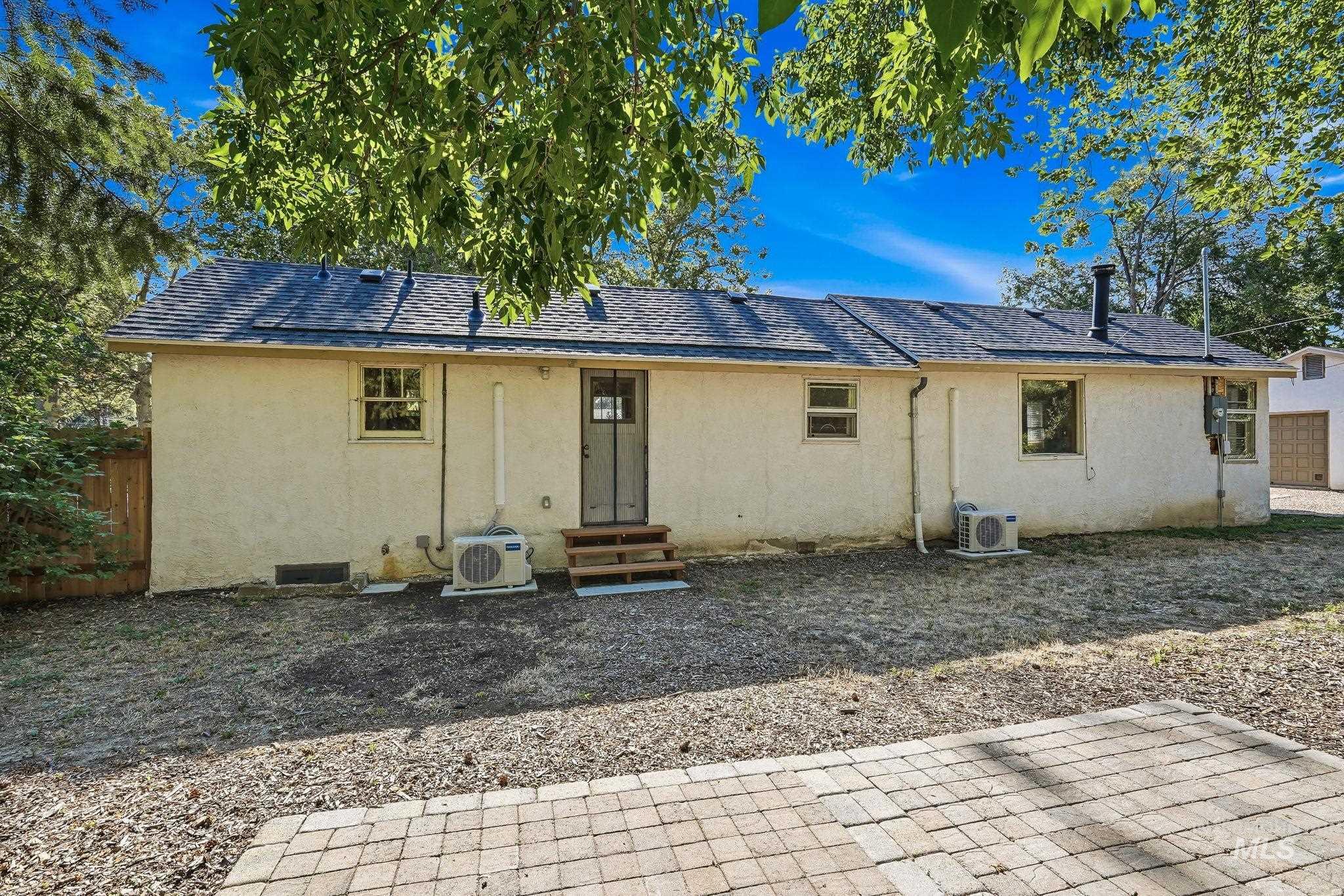 2119 N Hartman St, Boise, Idaho 83704, 2 Bedrooms, 1 Bathroom, Residential For Sale, Price $330,000,MLS 98993314